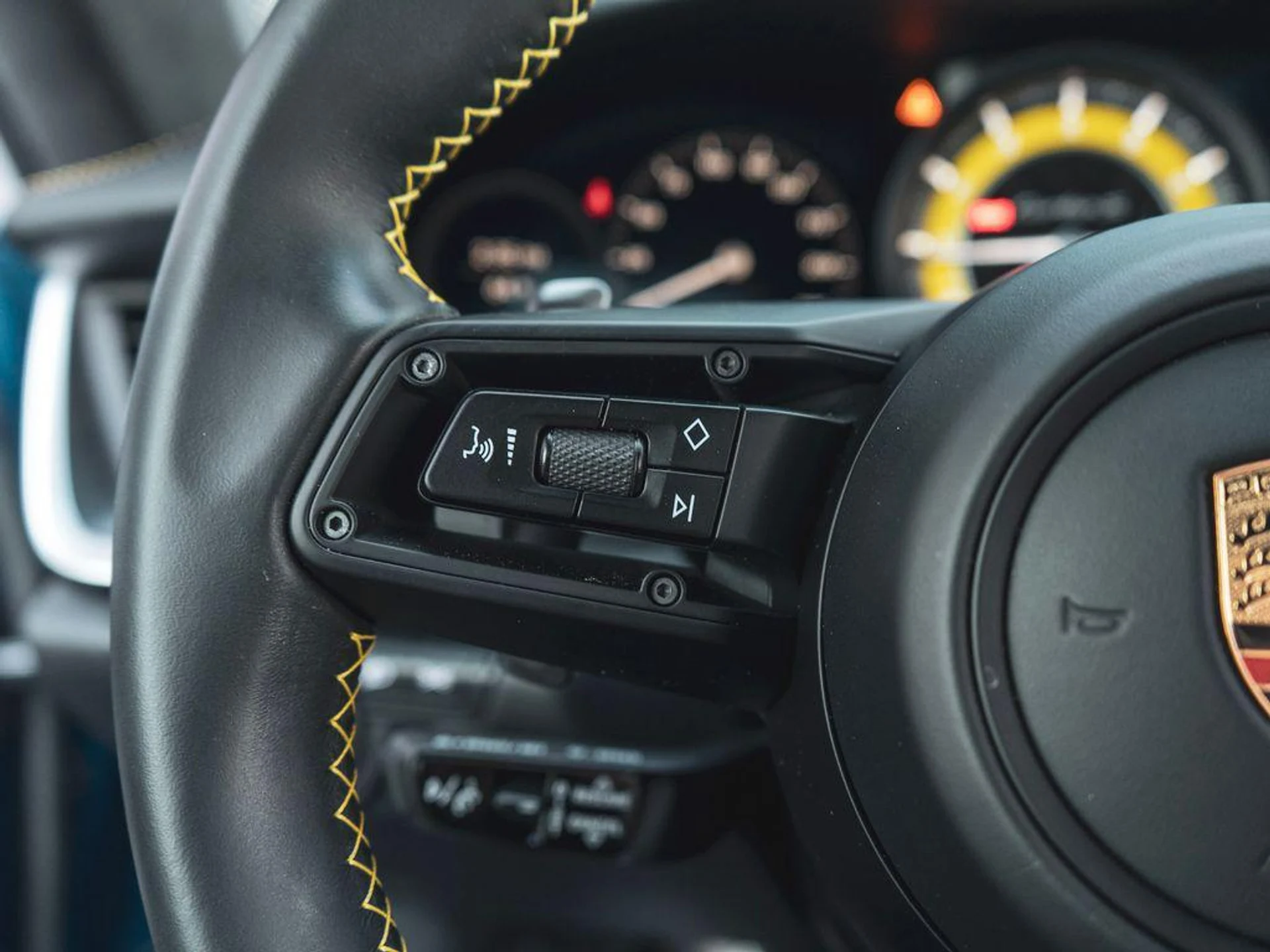 mph018_2043874102_n_LT_511_5n_Ex3s_M9_Cfnqh_Bbl2_M_463c66598c