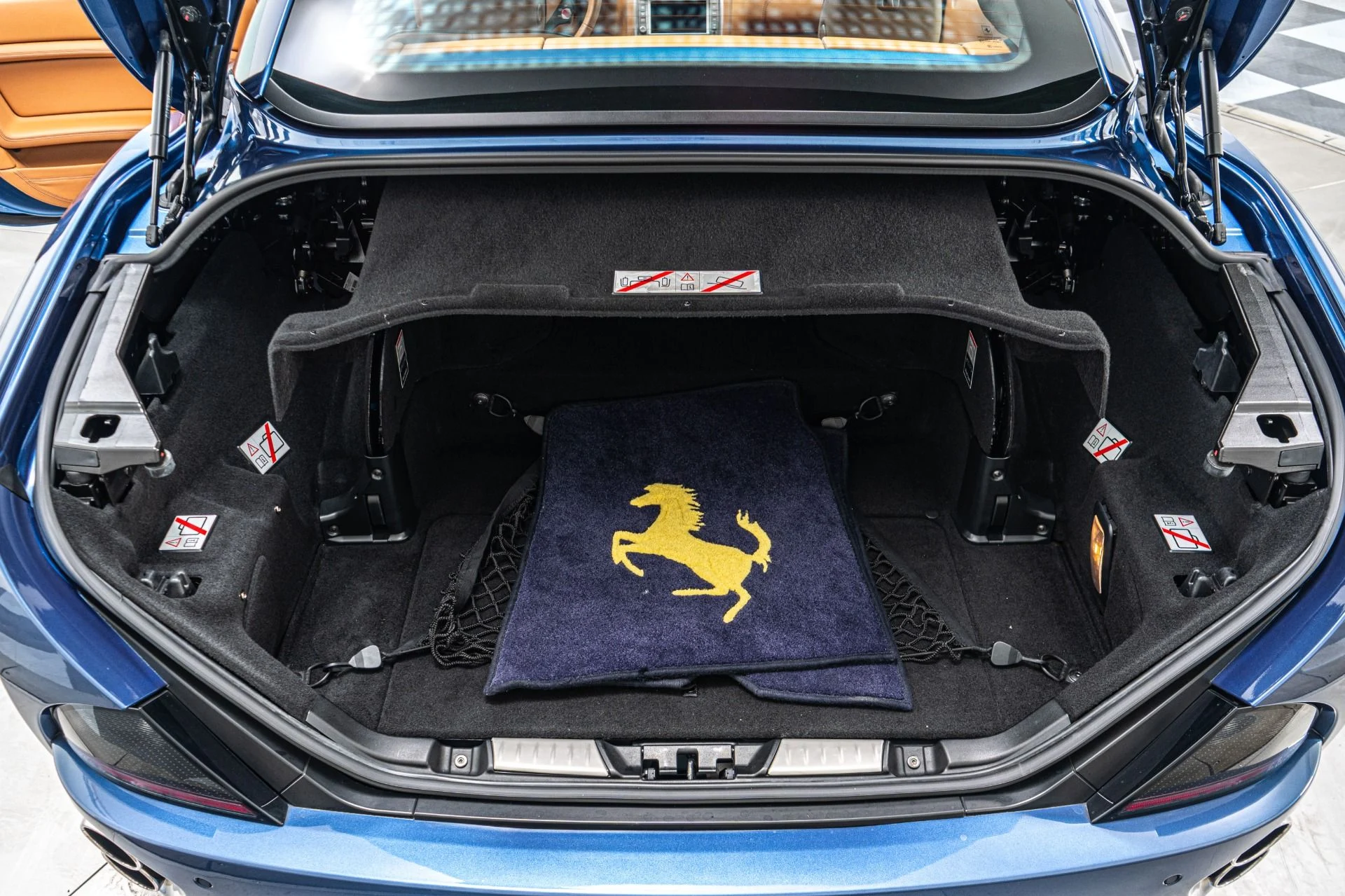 mph018_2045609226_Used_2010_Ferrari_California_1774646795_7d37311589