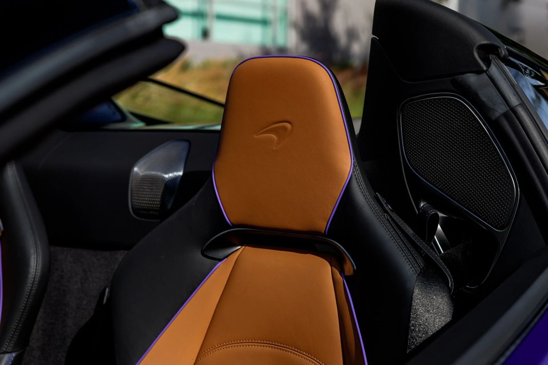 mph018_204612171_620_p19_l_8fb9f25e9d