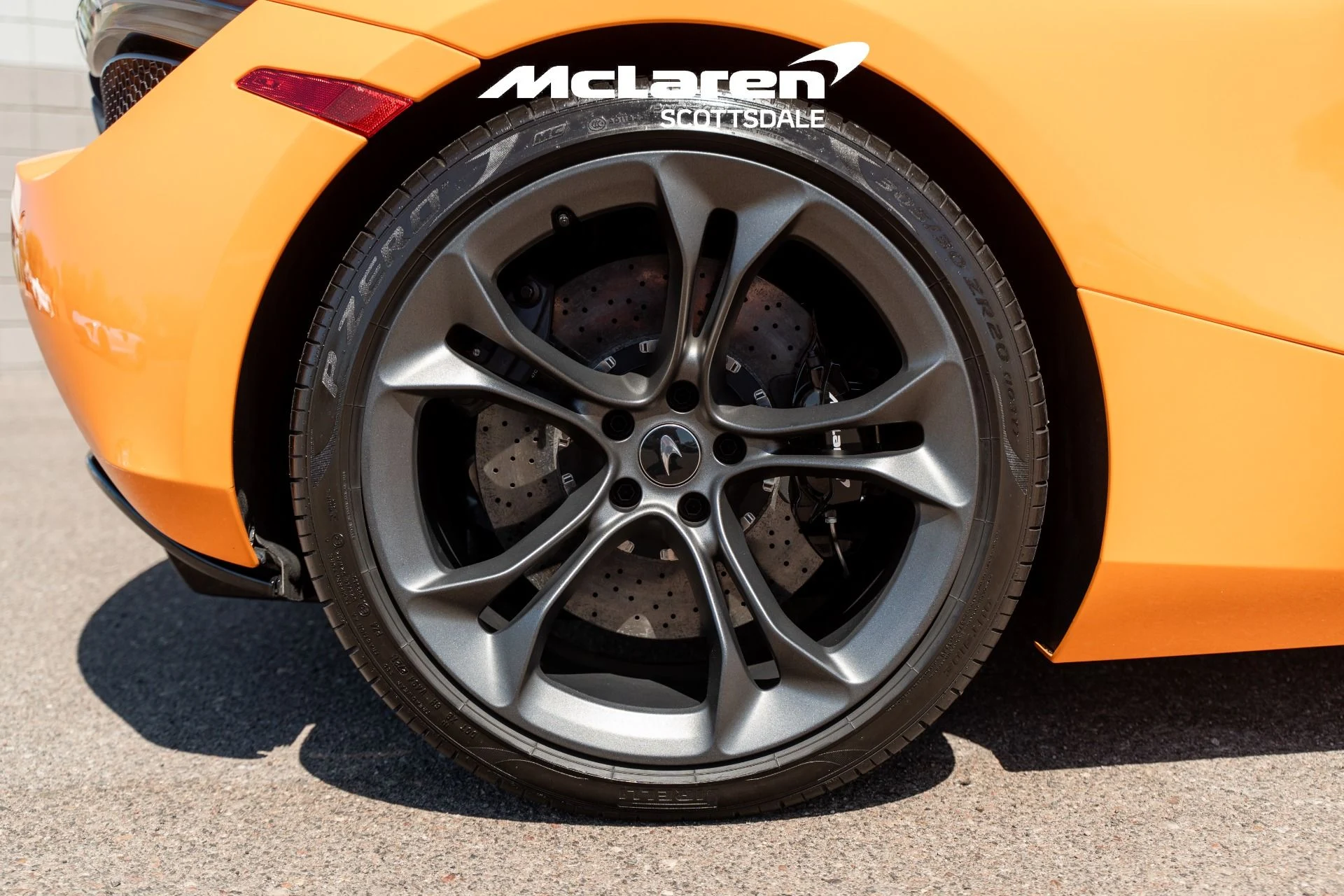 mph018_2050210736_Used_2022_MCLAREN_720_S_1753426037_9908cf4257