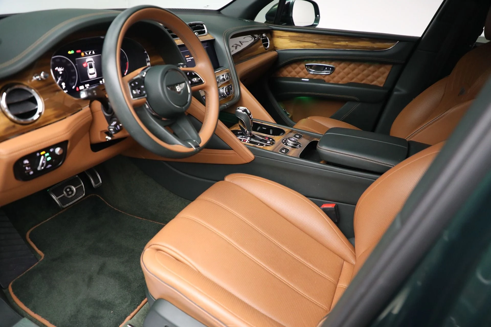 mph018_2050955058_Used_2021_Bentley_Bentayga_V8_1757447431_19541ef85b