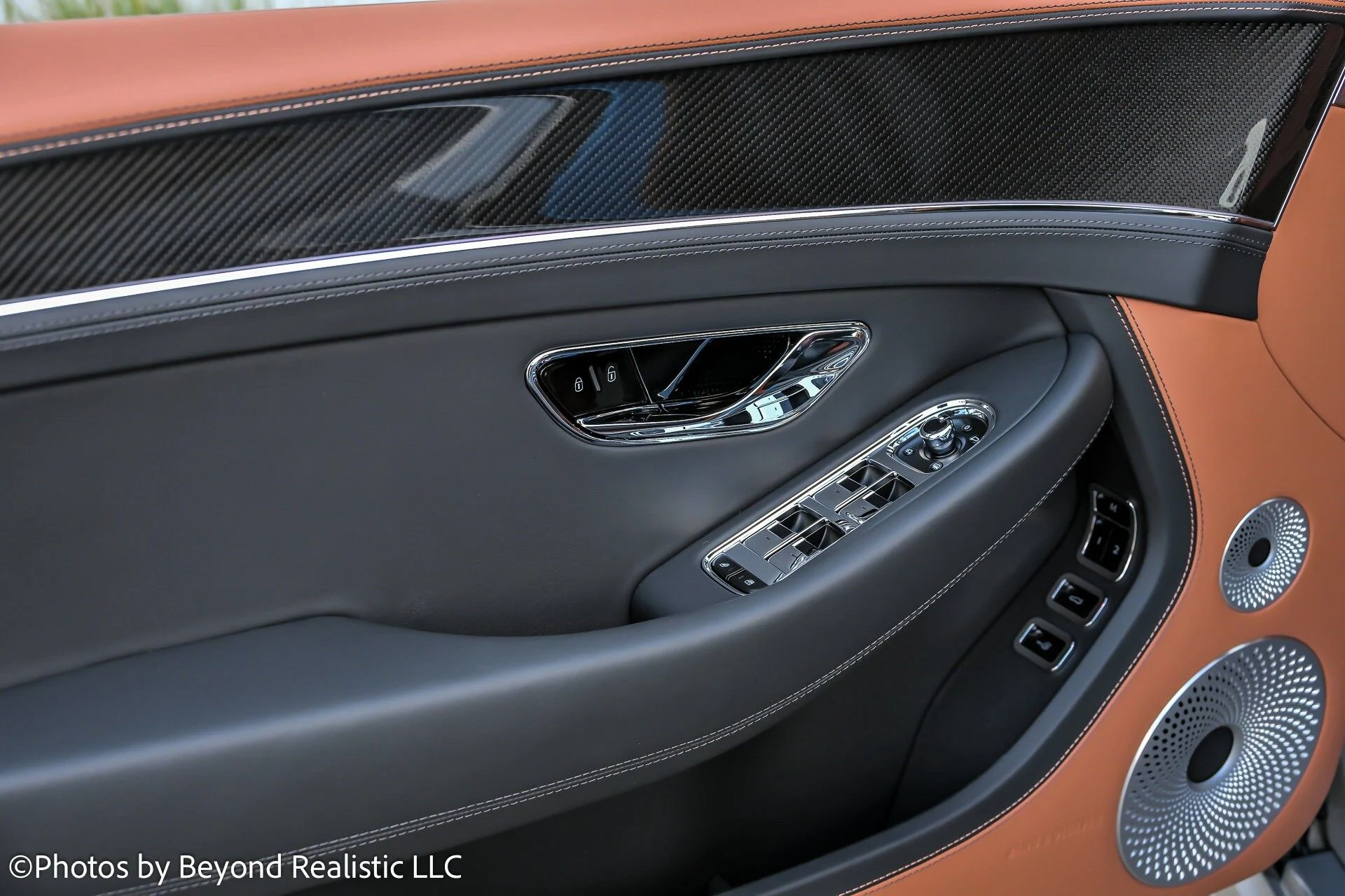 mph018_2056190185_37a2f6bb1fe98d19553f92aed8e6627bx_fcc66d30b1