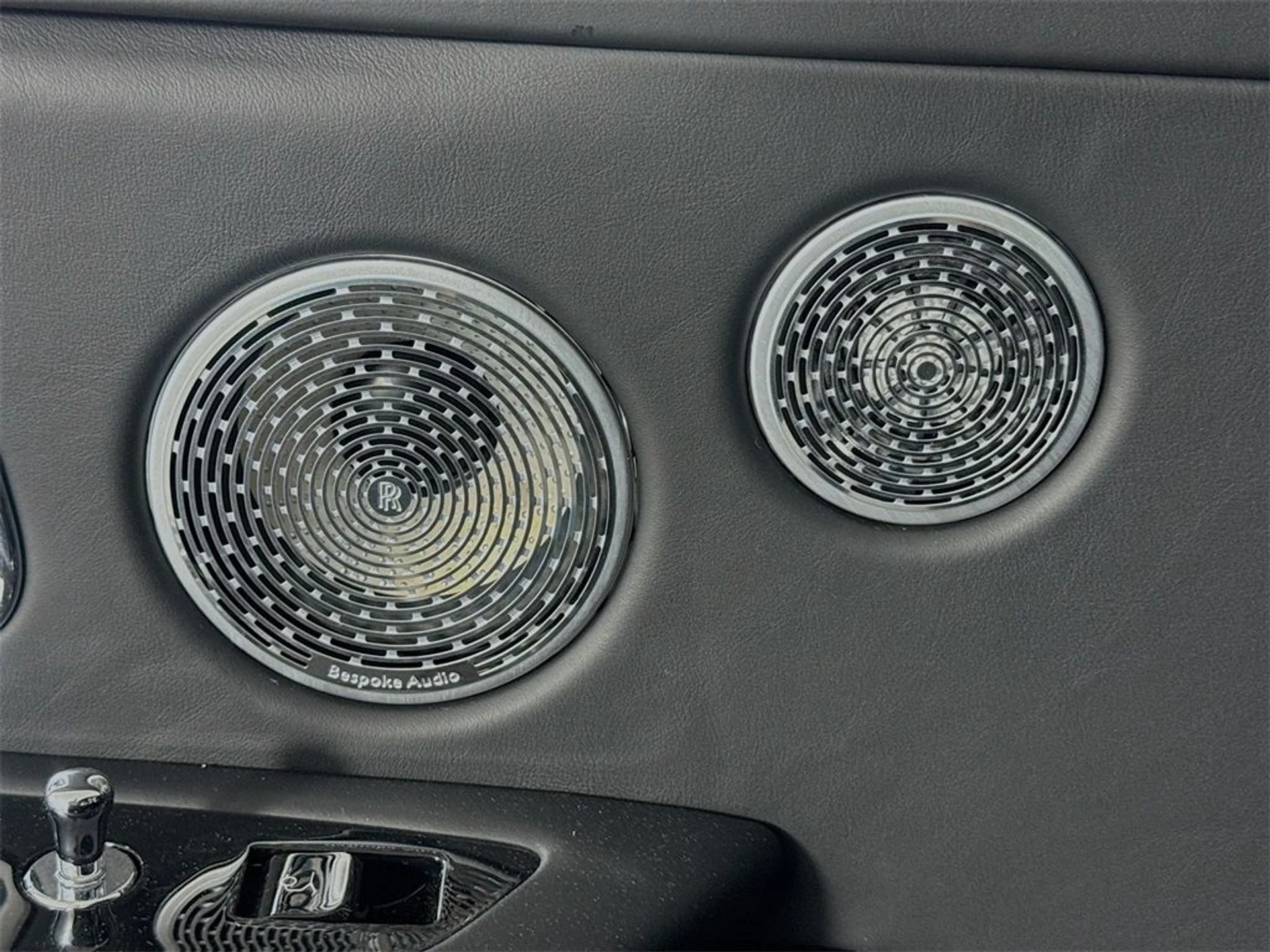 mph018_2058904185_9633250d91912a4350f714ff4018c7b4_5c9f8cc410