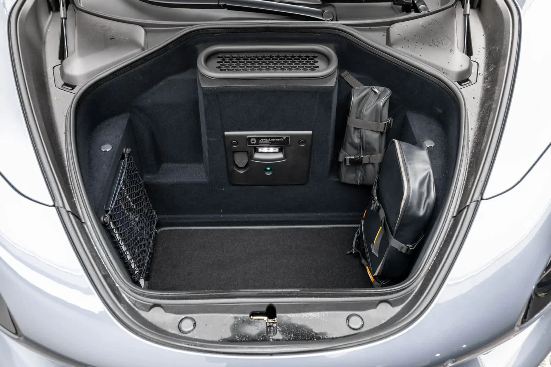 mph018_2062117680_19_0095bc71e2