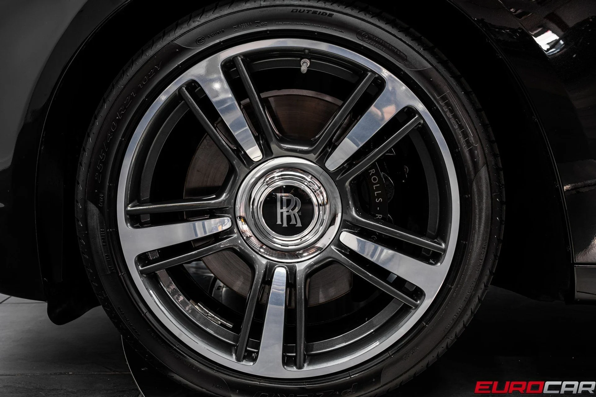 mph018_2066926234_image_19_30e0f39015