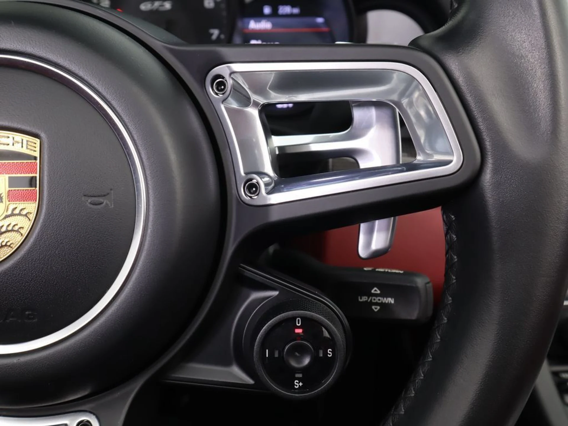 mph018_2072129555_used_2018_porsche_911_carrera4gtscabriolet_8119_22948233_19_1024_dde202ec3b