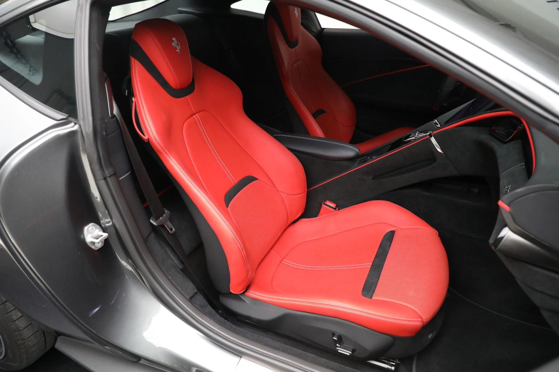 mph018_207701461_Used_2024_Ferrari_Roma_c742798ad2