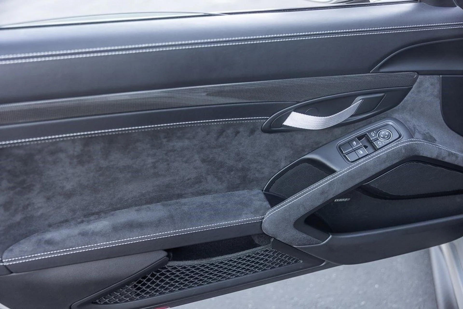 mph018_2084194897_719f8ca94e668043b5bc4c887204c235x_9648dd3fcd