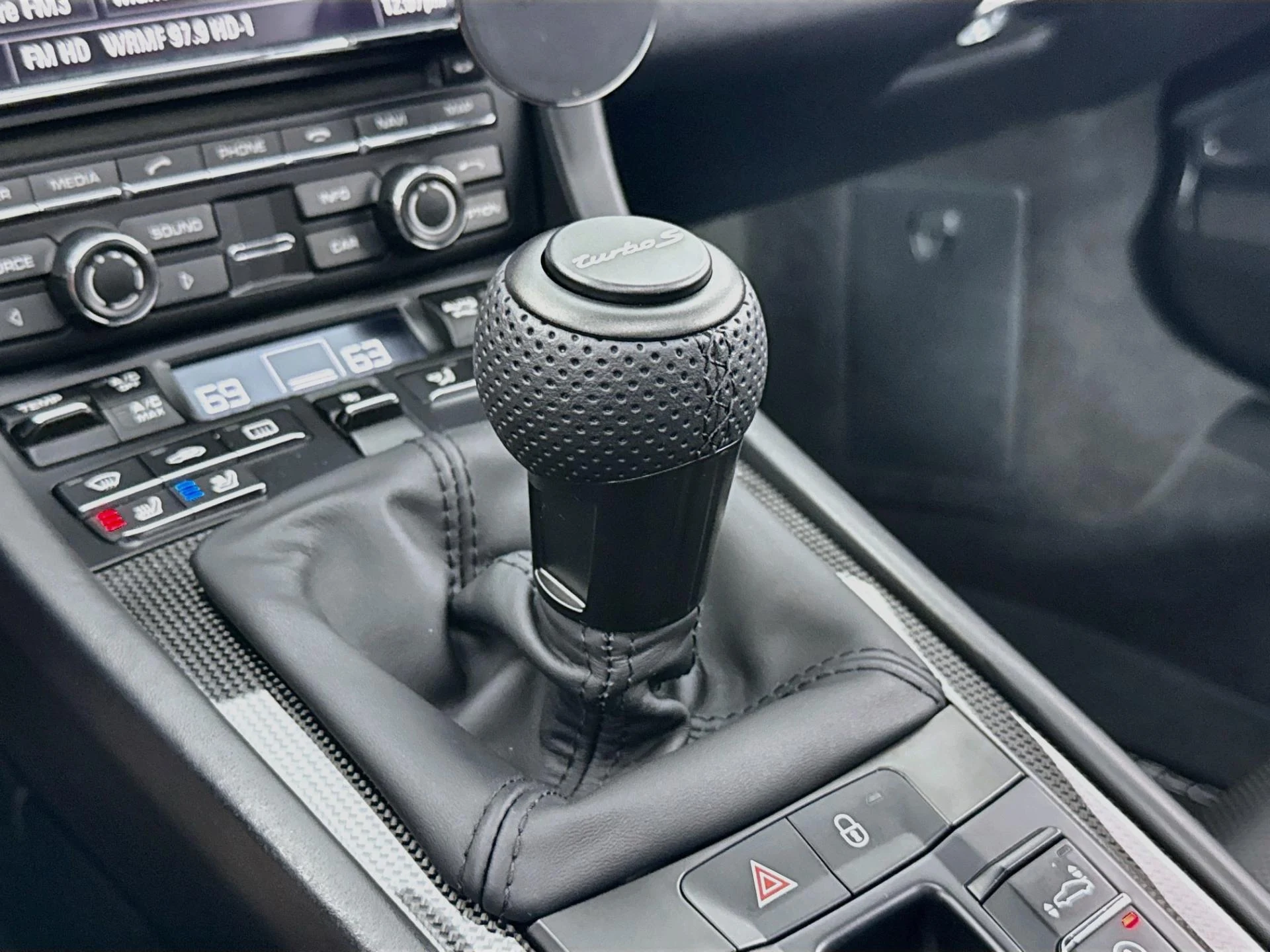 mph018_2086064293_Used_2014_Porsche_911_Turbo_S_1791570334_02413d6af6