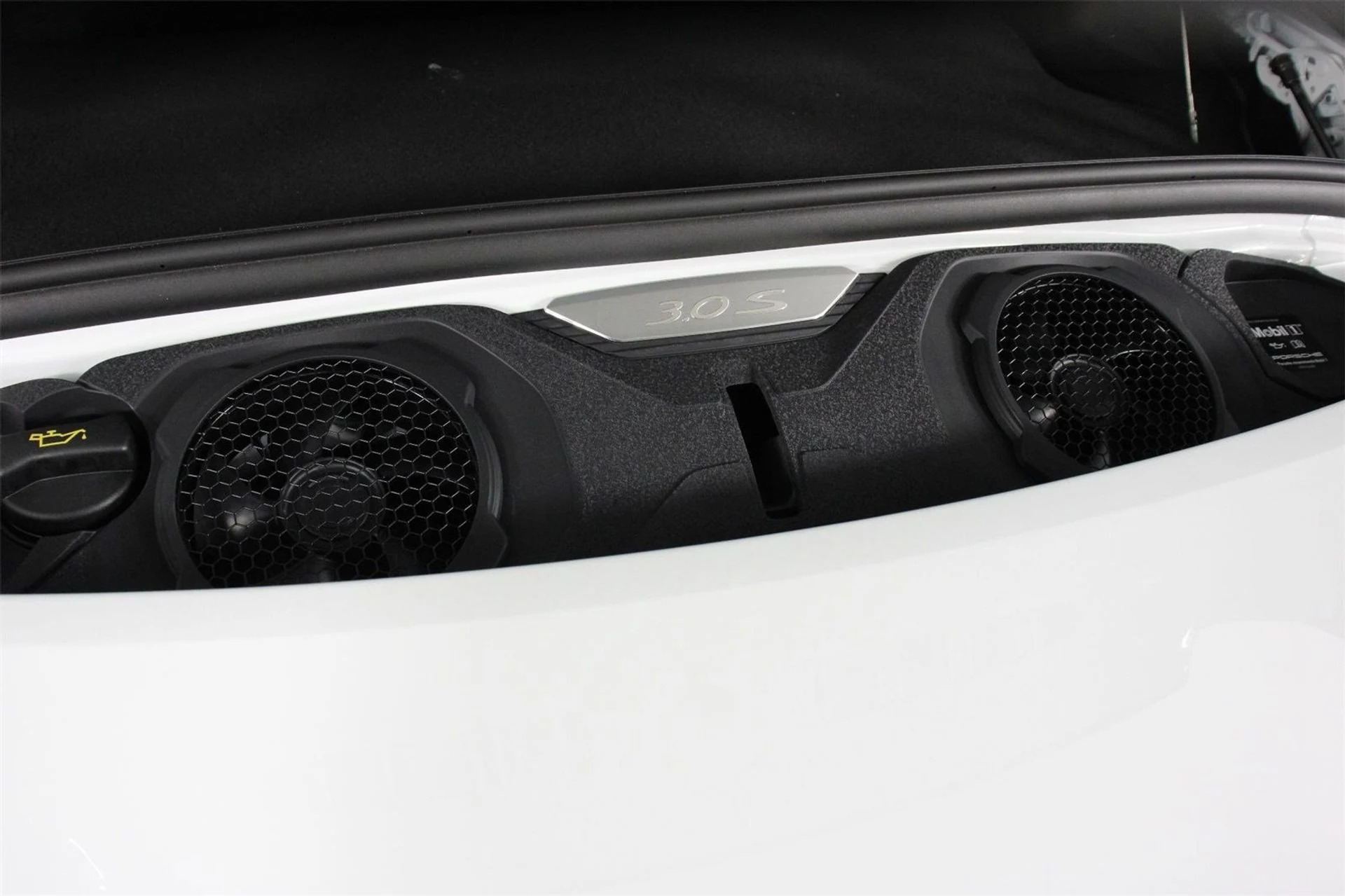 mph018_2086443129_404e0fc87c5473579716014bf6c8363d_24059bf845