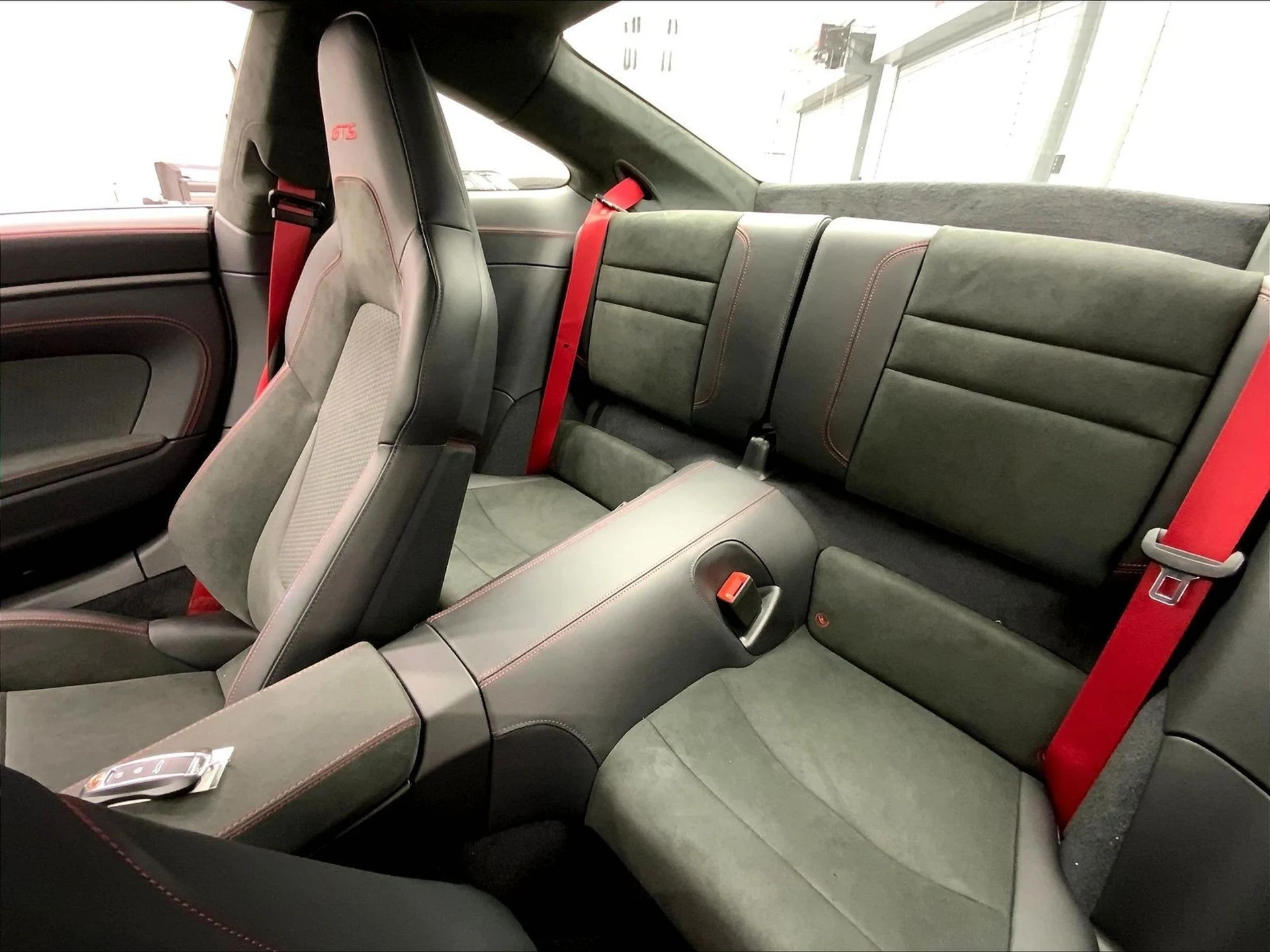 mph018_2089899924_bfc76f76f17d193a841271cb56a0c059x_b38b4d5f35