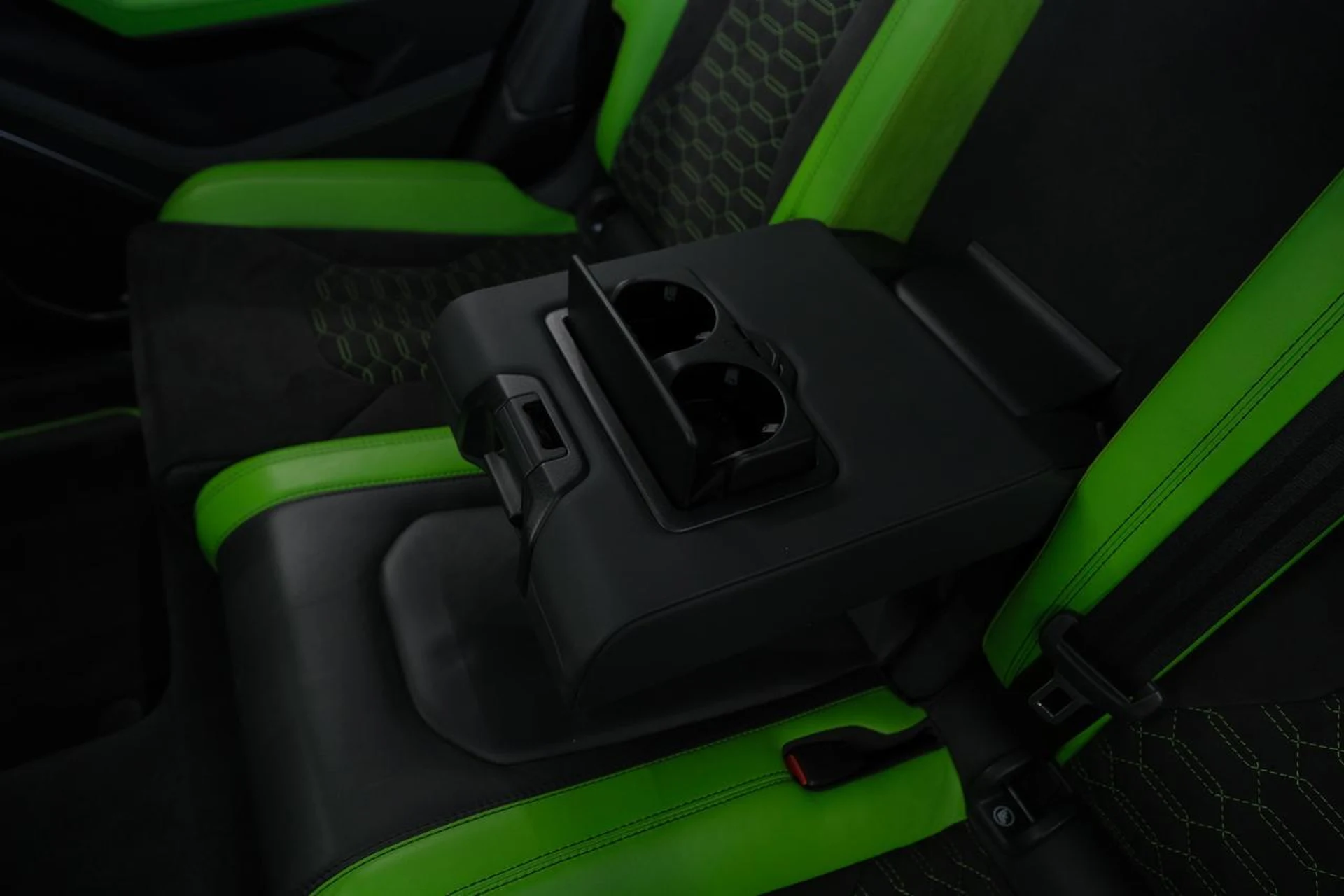 mph018_2099190931_5b99ed7f29583feabbe43bd62f91ce6b_815f62066b