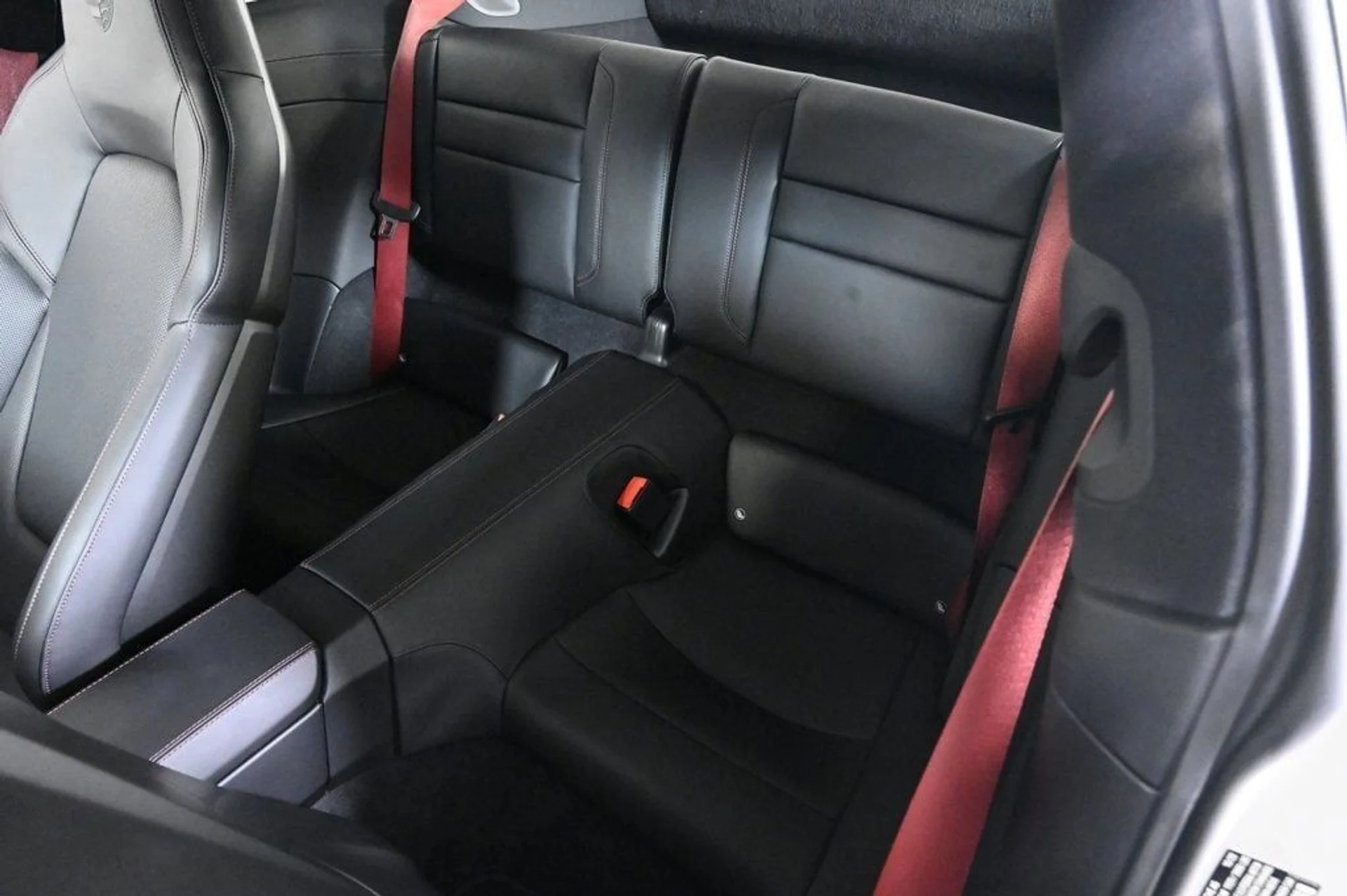 mph018_209921959_91e77194afbd42df88e241c3b3906834_415646137f