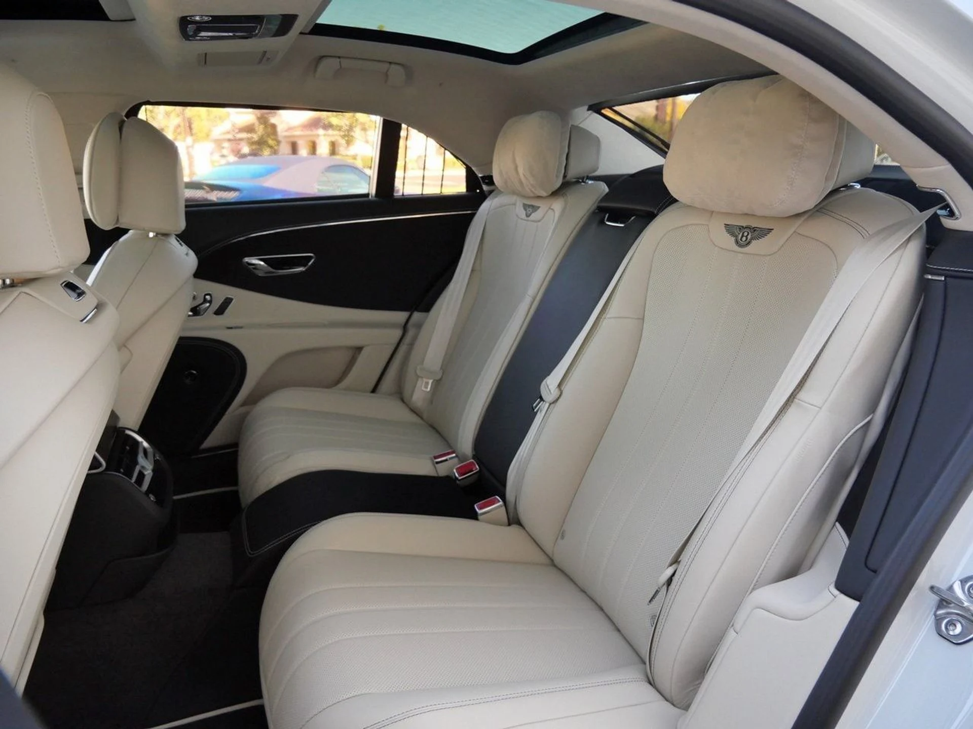 mph018_2099686064_4bbf0b6e925bdaa9b1e9d41b275ceda8x_f0c0f28449