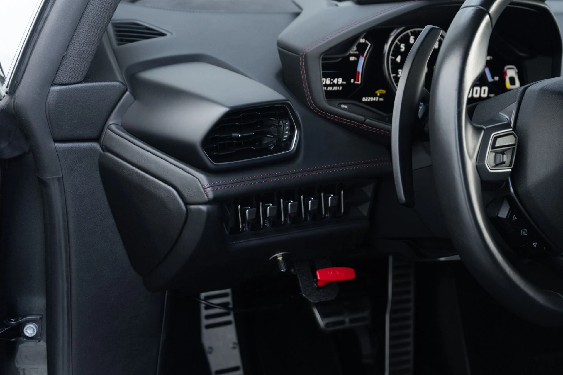 mph018_2100170439_Used_2015_Lamborghini_Huracan_Sheepeyrace_Twin_Turbo_LP_610_4_1773427556_234fb6f710