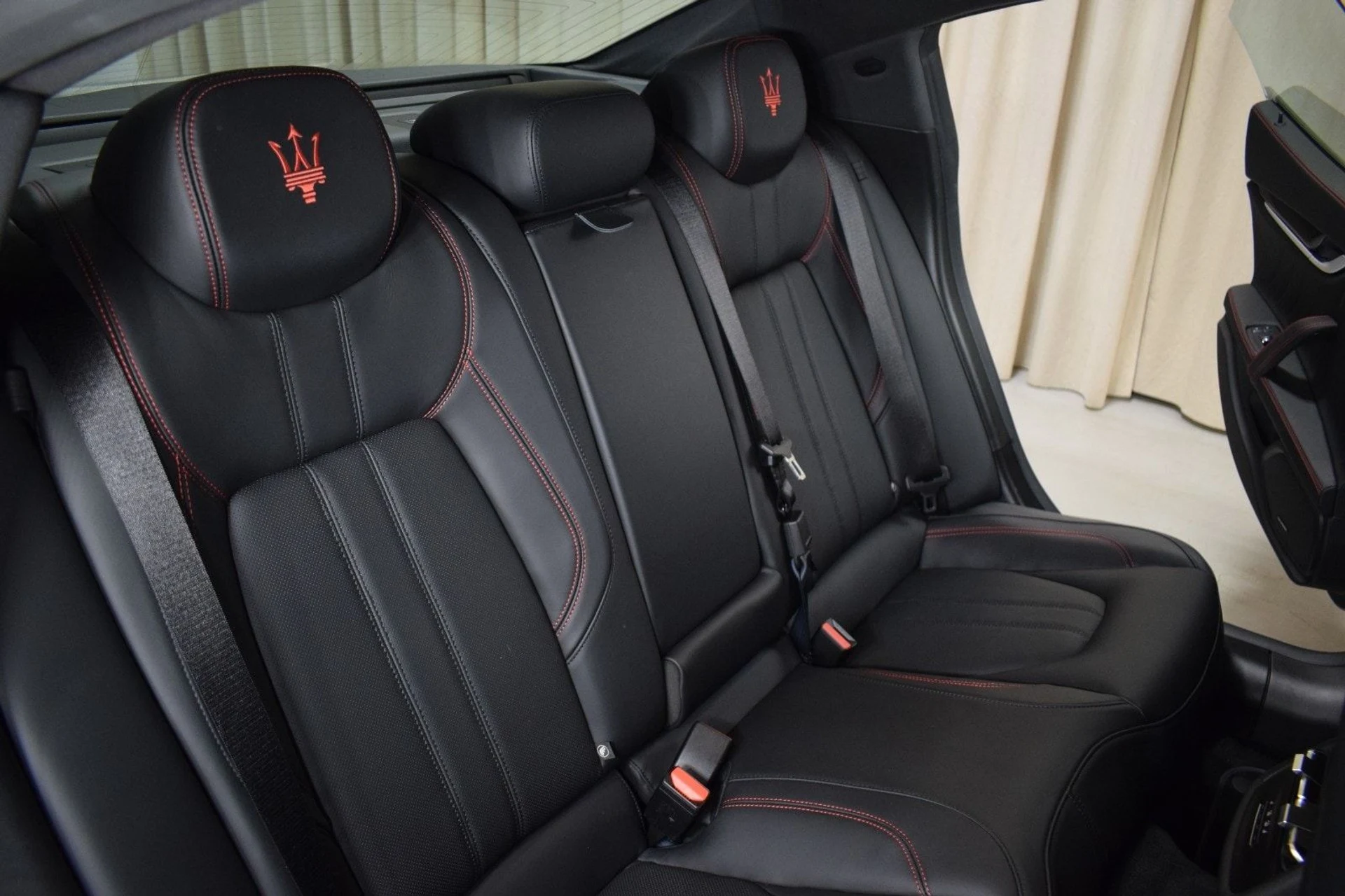 mph018_2103690799_460b2b9a8bf9e774d38b06915a66297cx_483b459504