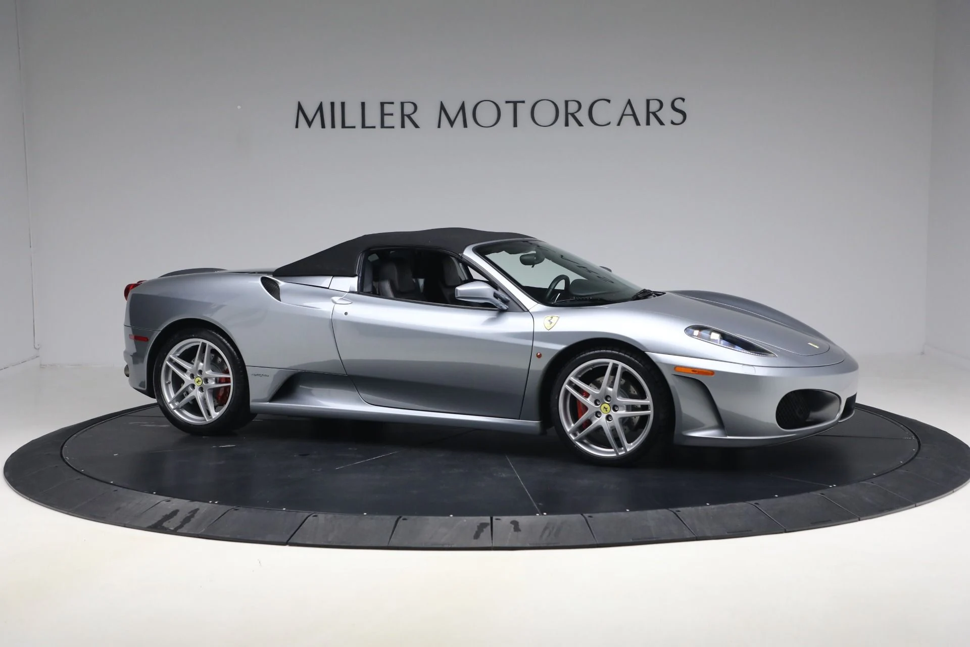 mph018_2104786624_Used_2005_Ferrari_F430_Spider_1771525257_a6fac7e3dd