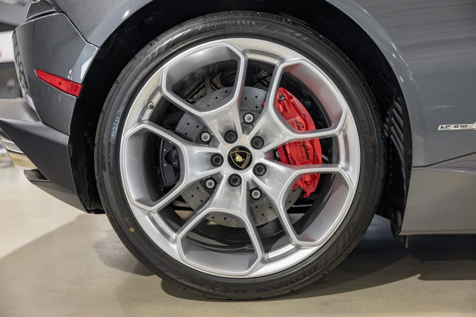 mph018_2105991352_bw_78a2f7010e