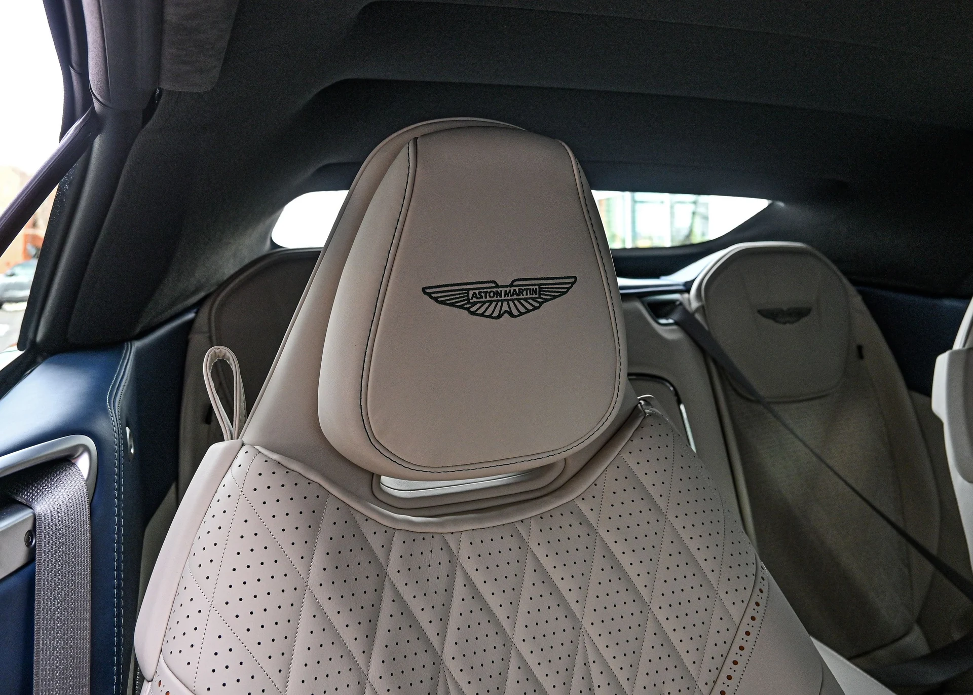 mph018_2106197331_6914c02d_edb1_4b93_9ae6_ca932133b9ba_18aa83deff