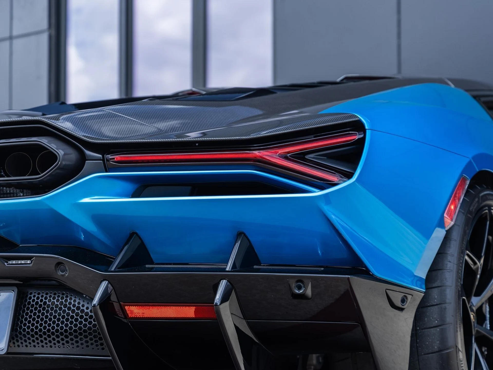 mph018_2108398950_19_5496cbafbc