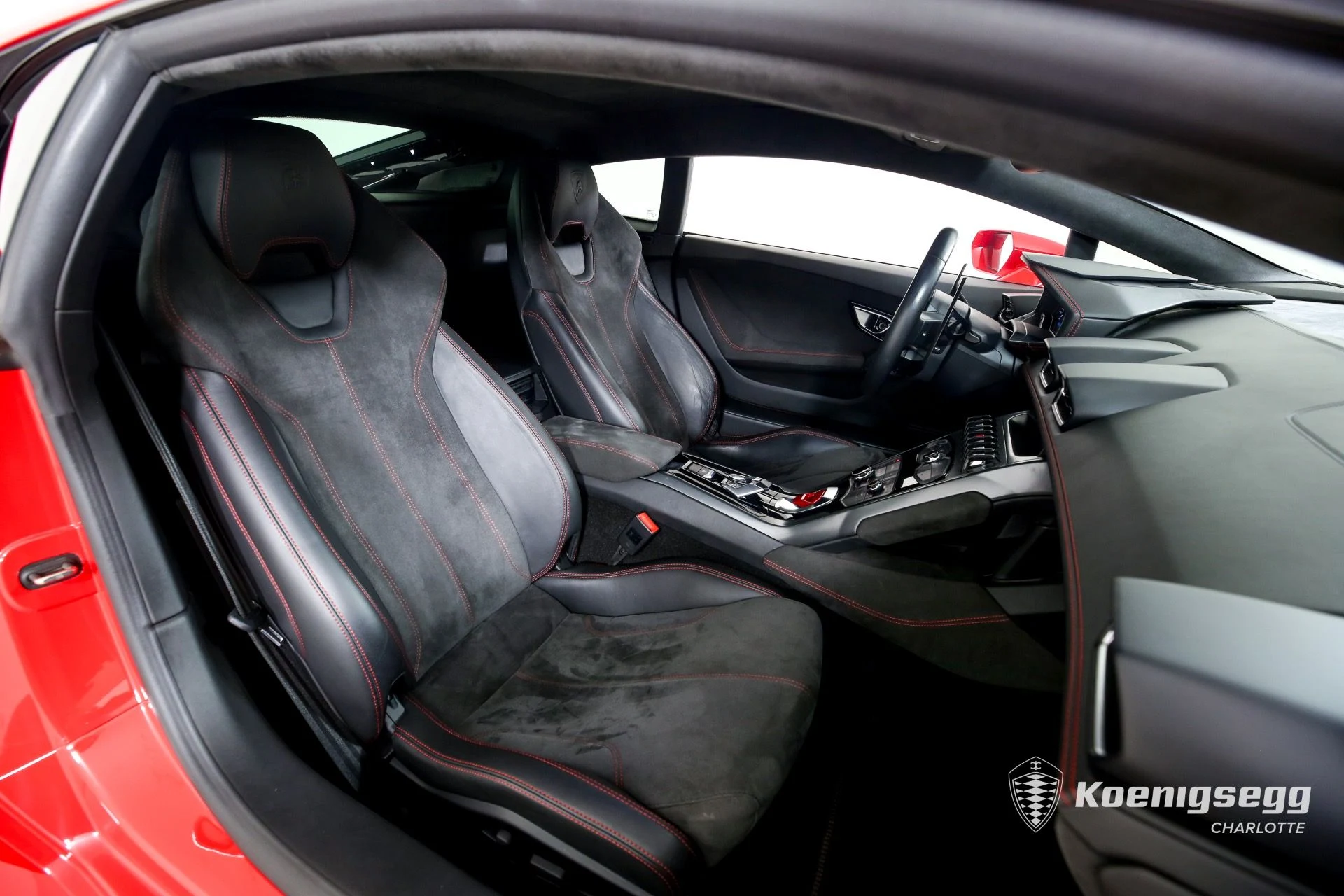 mph018_2110674394_Used_2016_Lamborghini_Huracan_LP_580_2_1694548323_3f6309c36f