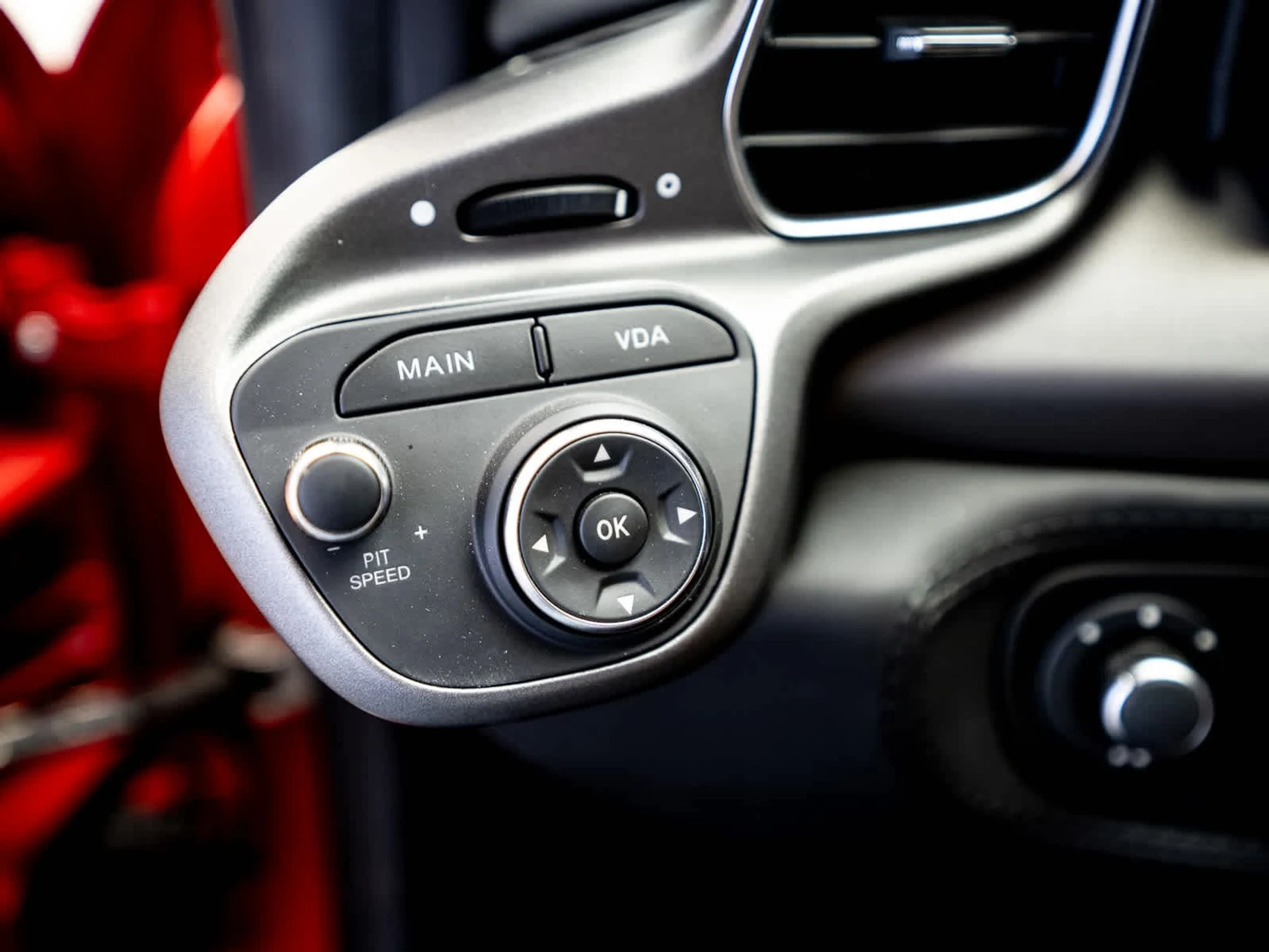 mph018_2113691207_20f12b51589e844047d659a12a34cedfx_8622c7c58c