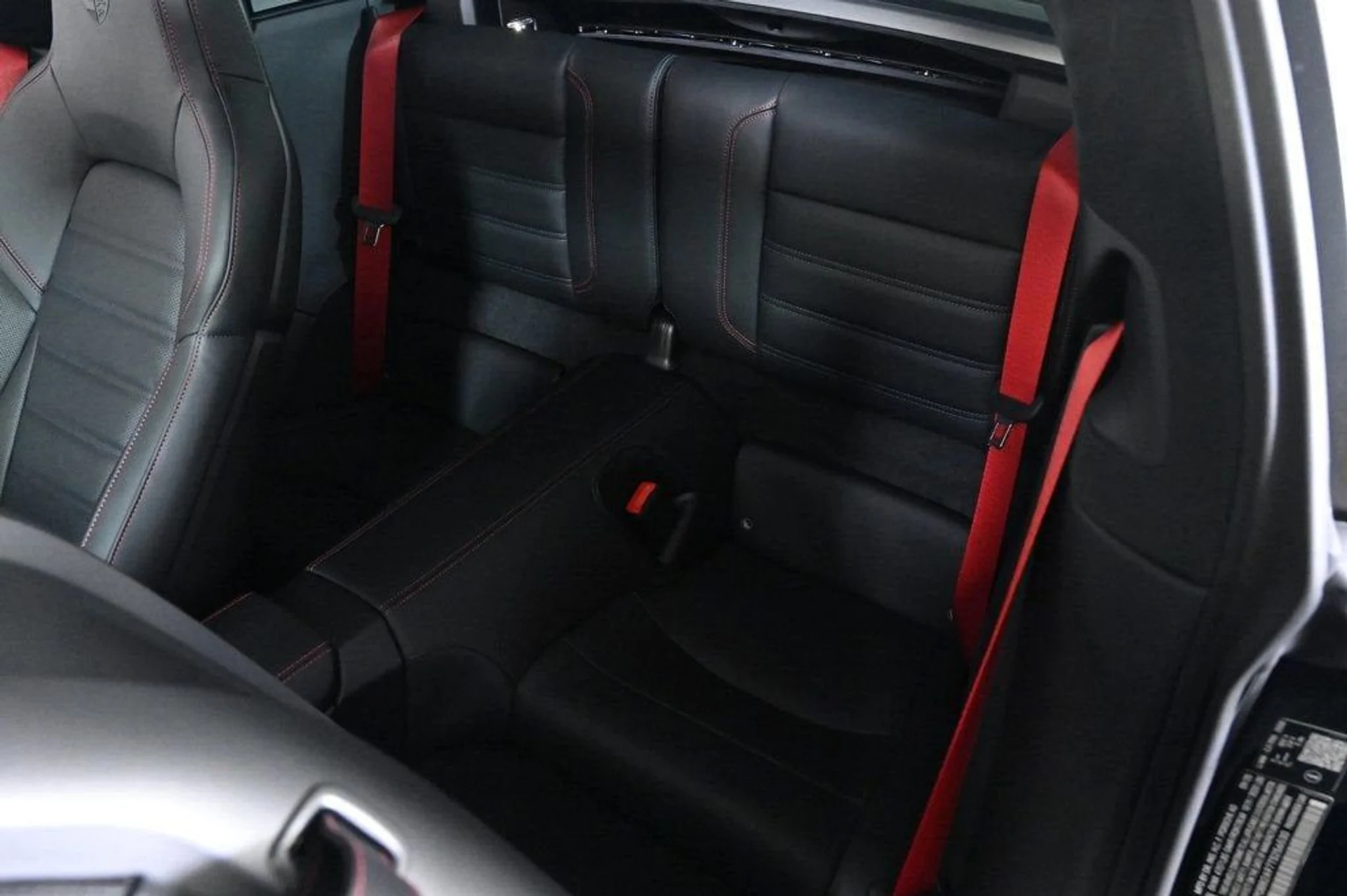 mph018_2114842244_640cdfa574f749beac71dd2477919a75_c479174492