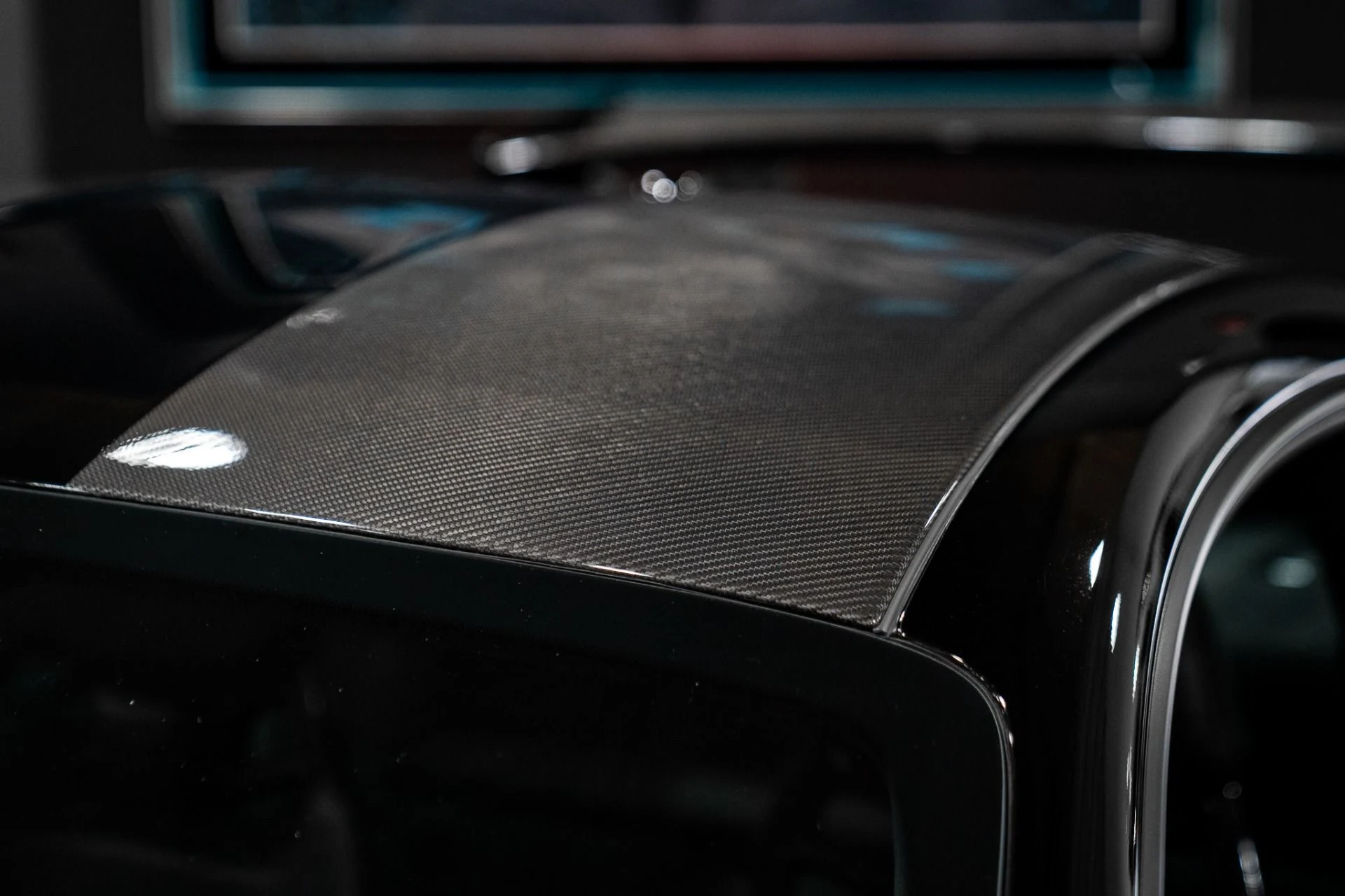 mph018_2118041061_Used_2018_Porsche_911_GT_2_RS_Weissach_Pack_Mag_Wheels_1770226694_1ff0547810