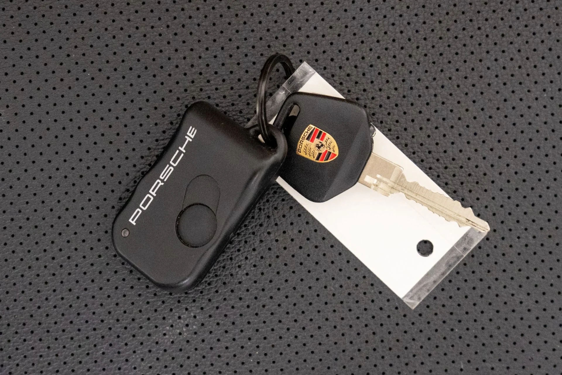 mph018_2119826088_Used_1998_Porsche_911_Carrera_4_S_1790631227_2aeaa72b42