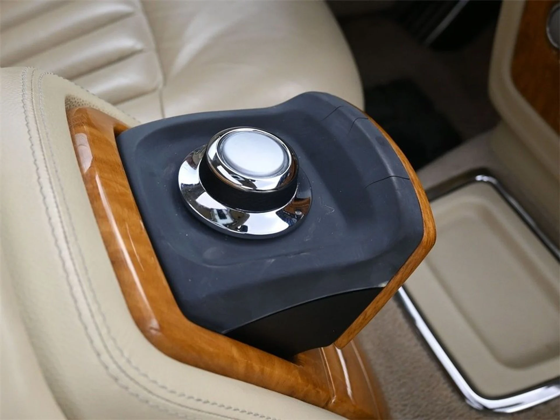 mph018_2123563739_6b1bba06235baa39d8c7798167db613bx_4238991aa1