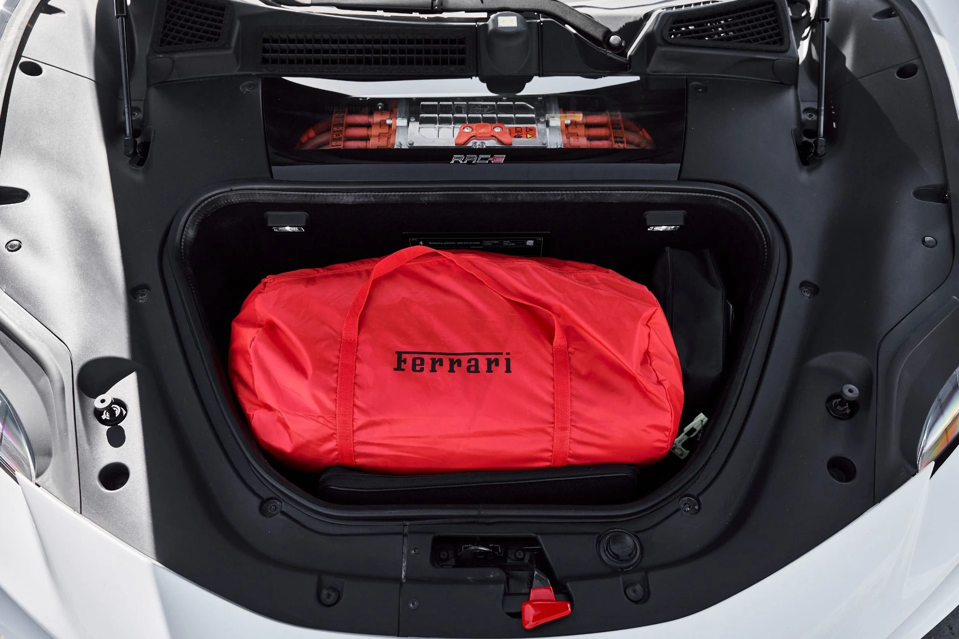 mph018_2124712445_Used_2024_Ferrari_SF_90_Spider_Base_1776734306_f87ebca420