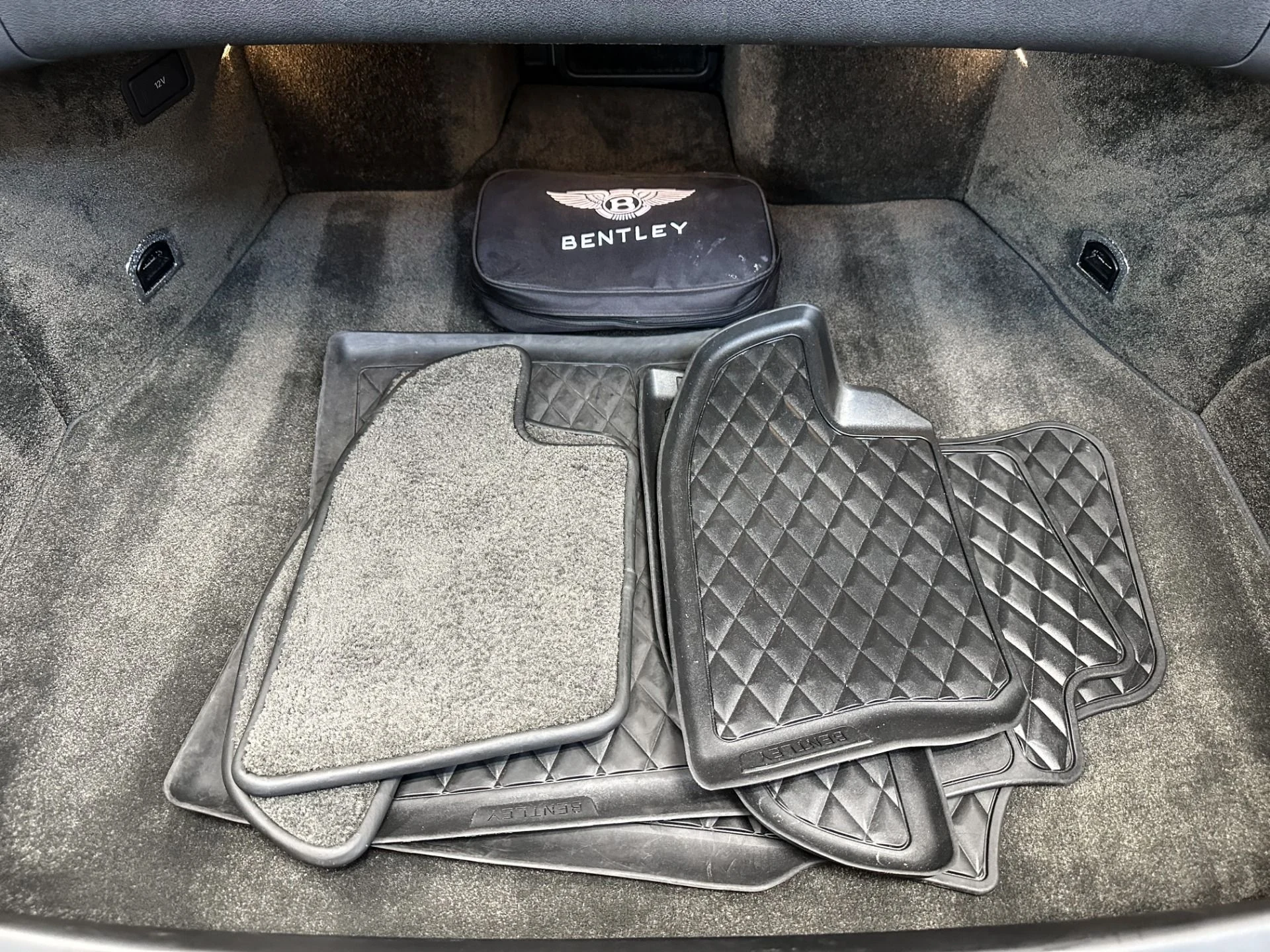 mph018_2132387211_Used_2014_Bentley_Continental_GTC_V8_Mulliner_Driving_Specification_Sports_Exhaust_Ventilated_Seats_1772218619_f203015270