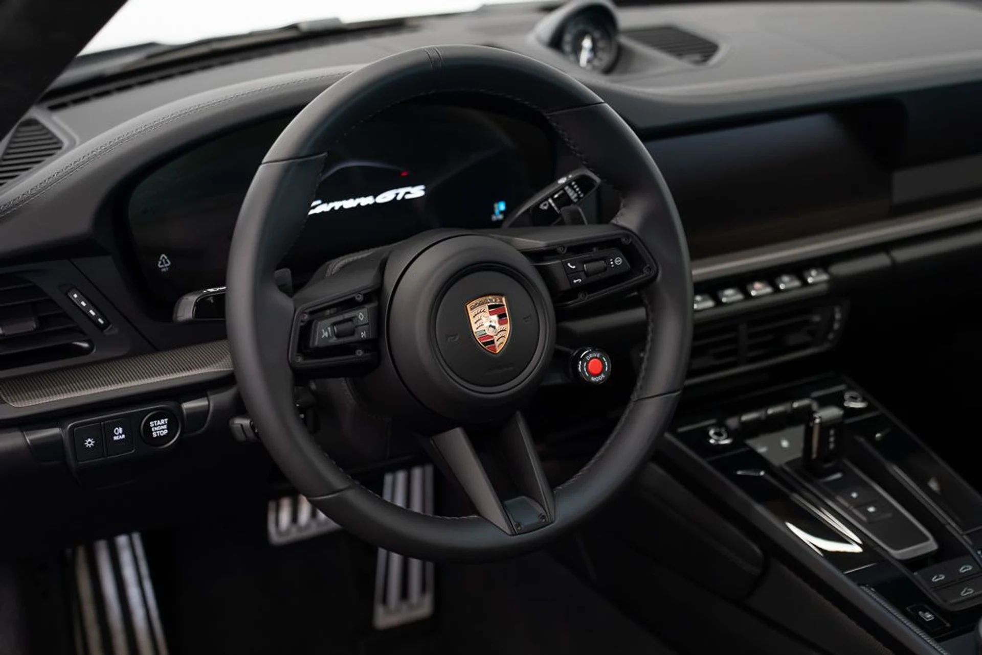 mph018_2136009226_porsche_911_2026_jpg_v_1775165756_078a6a2e1e