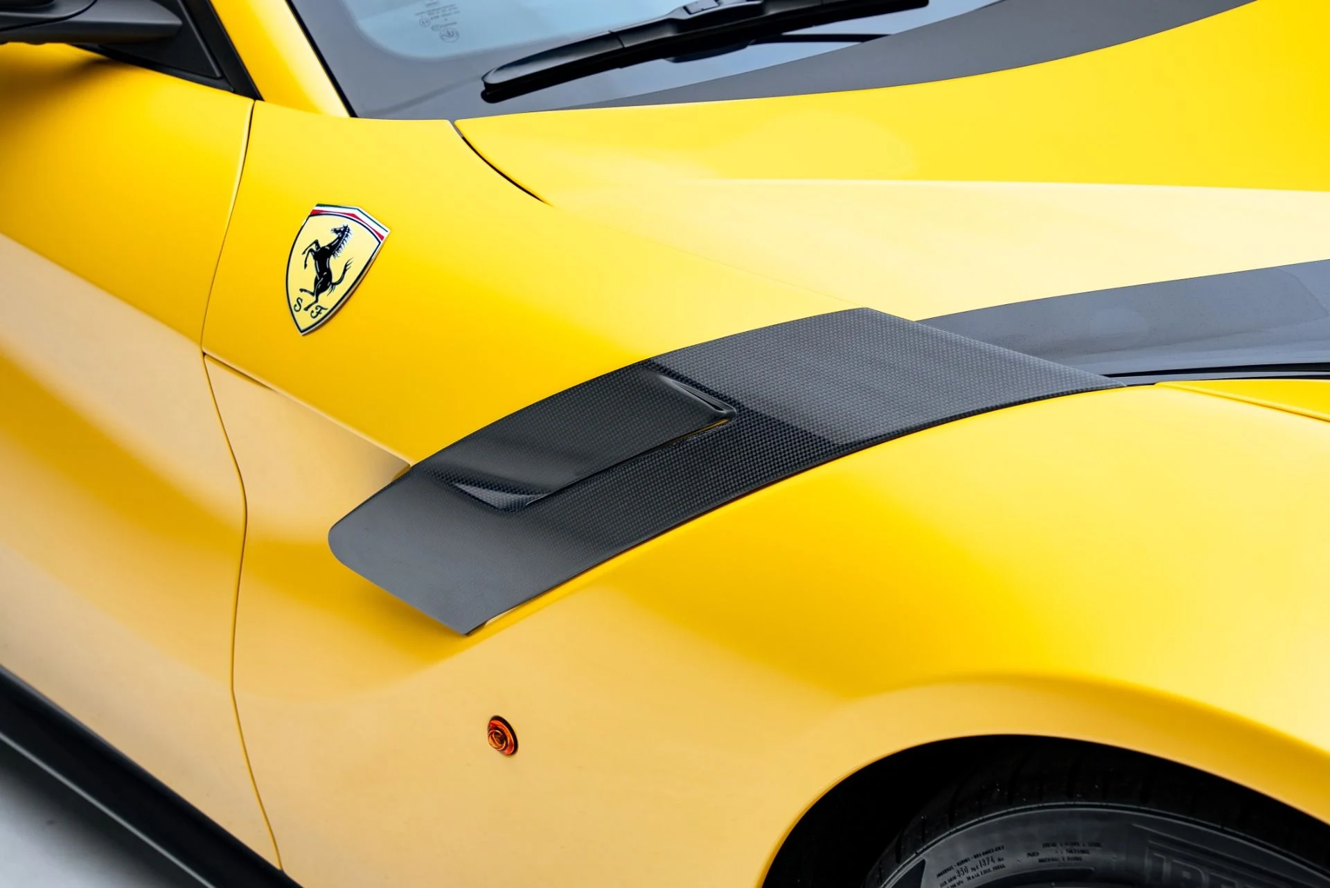 mph018_2138443651_Used_2017_Ferrari_F12tdf_1777399989_693f57ce48