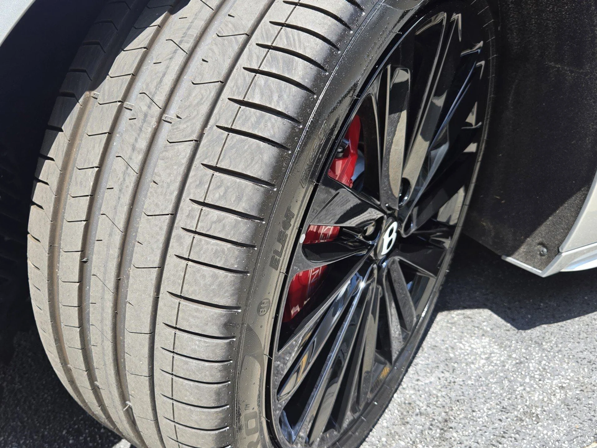 mph018_2141513433_ec72cf8c682fb89c1d4a034f136b6d53x_5fa9077965