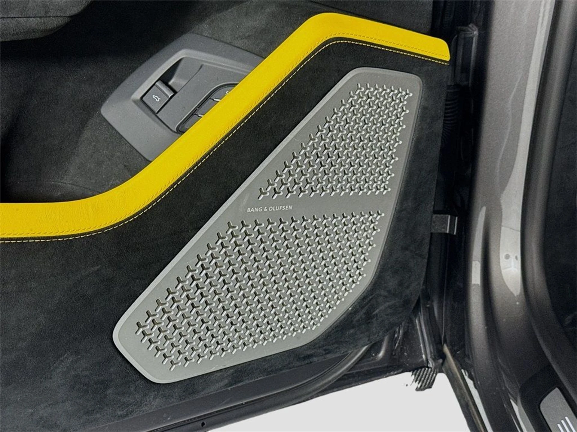 mph018_2147094507_f94155bb13eb1d3b18b85301afaa42f0_91f24a98c4