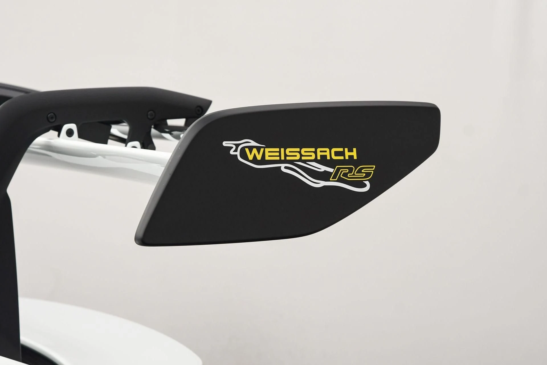 mph018_2148769261_Used_2025_Porsche_911_GT_3_RS_1757454217_a832613ee3