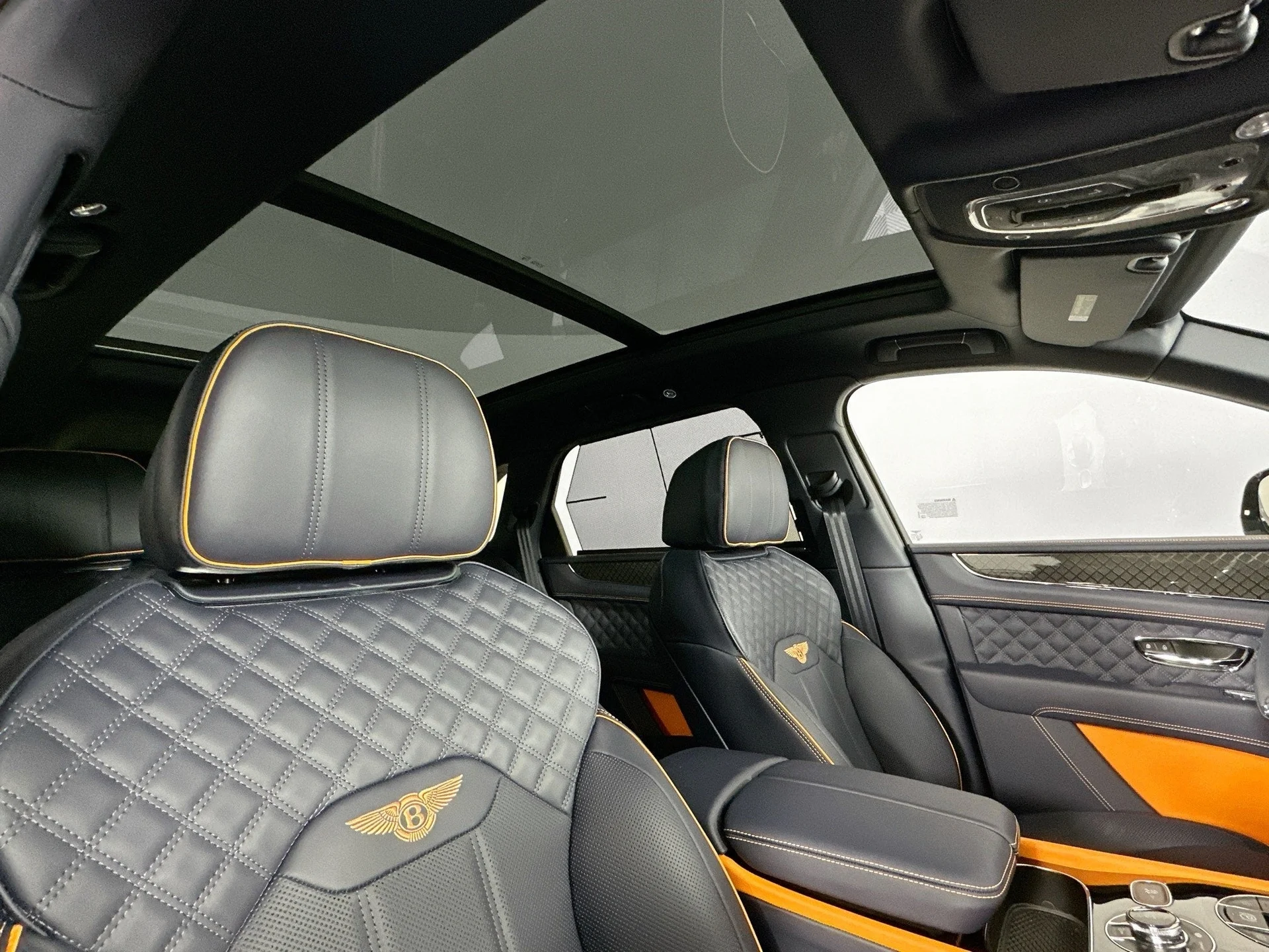 mph018_2158229128_19_cb3ed78ea7