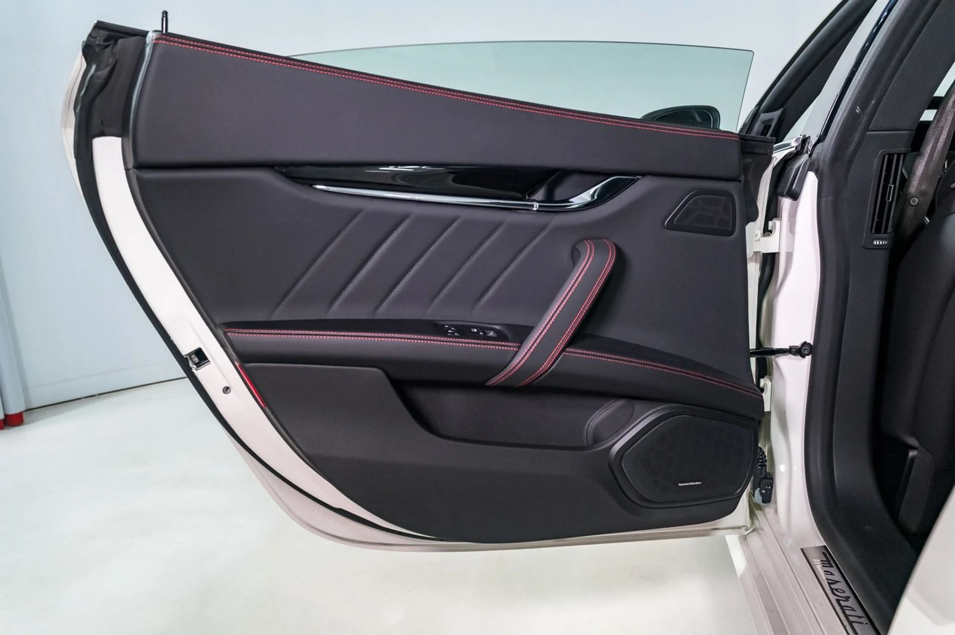 mph018_2162268376_171c0ac5de3b494190d7a83c7d793130_62fc2e05ce