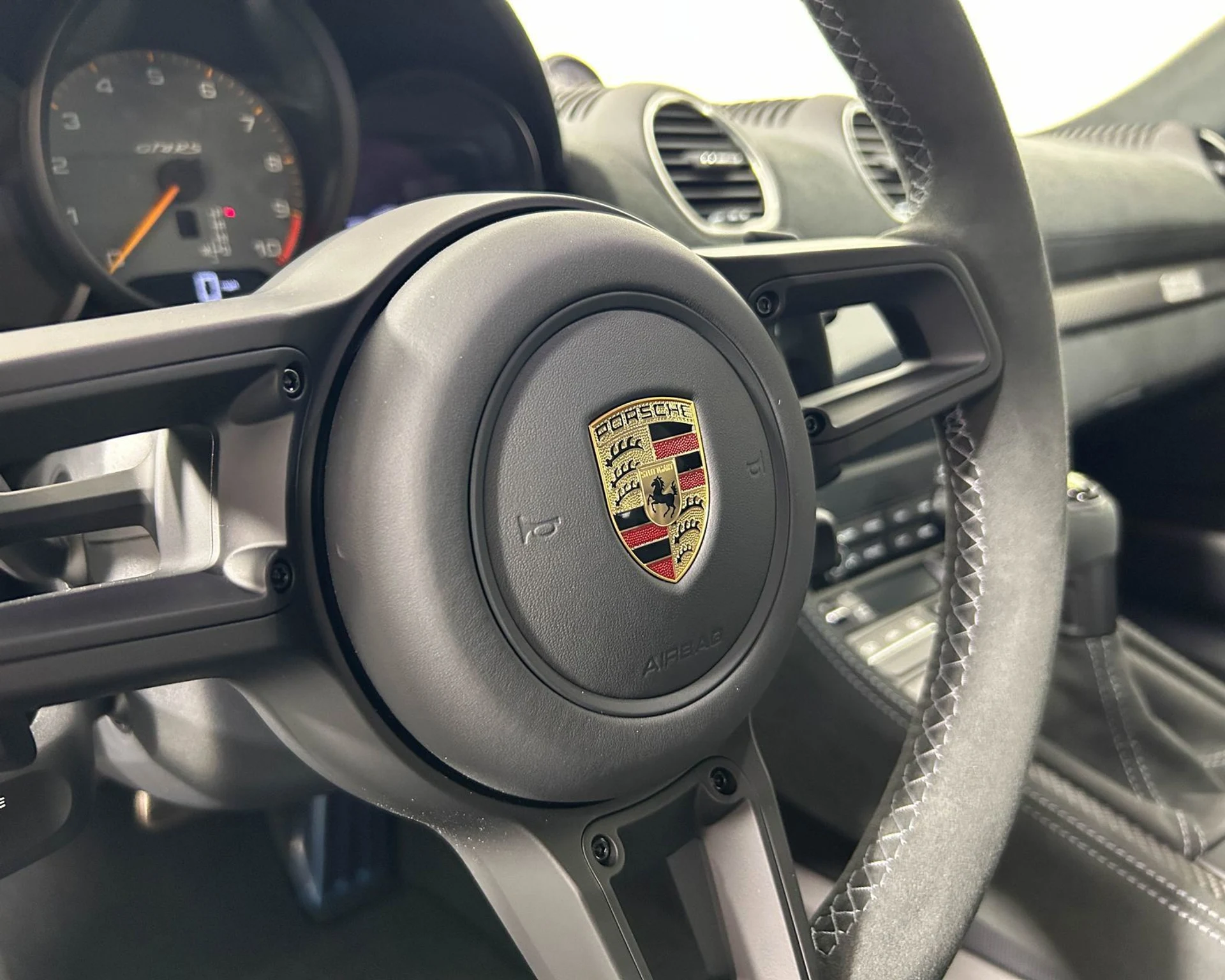 mph018_2162522655_a2ac455c7ca5488e8a4bfe5911667241_8f20f7e74f