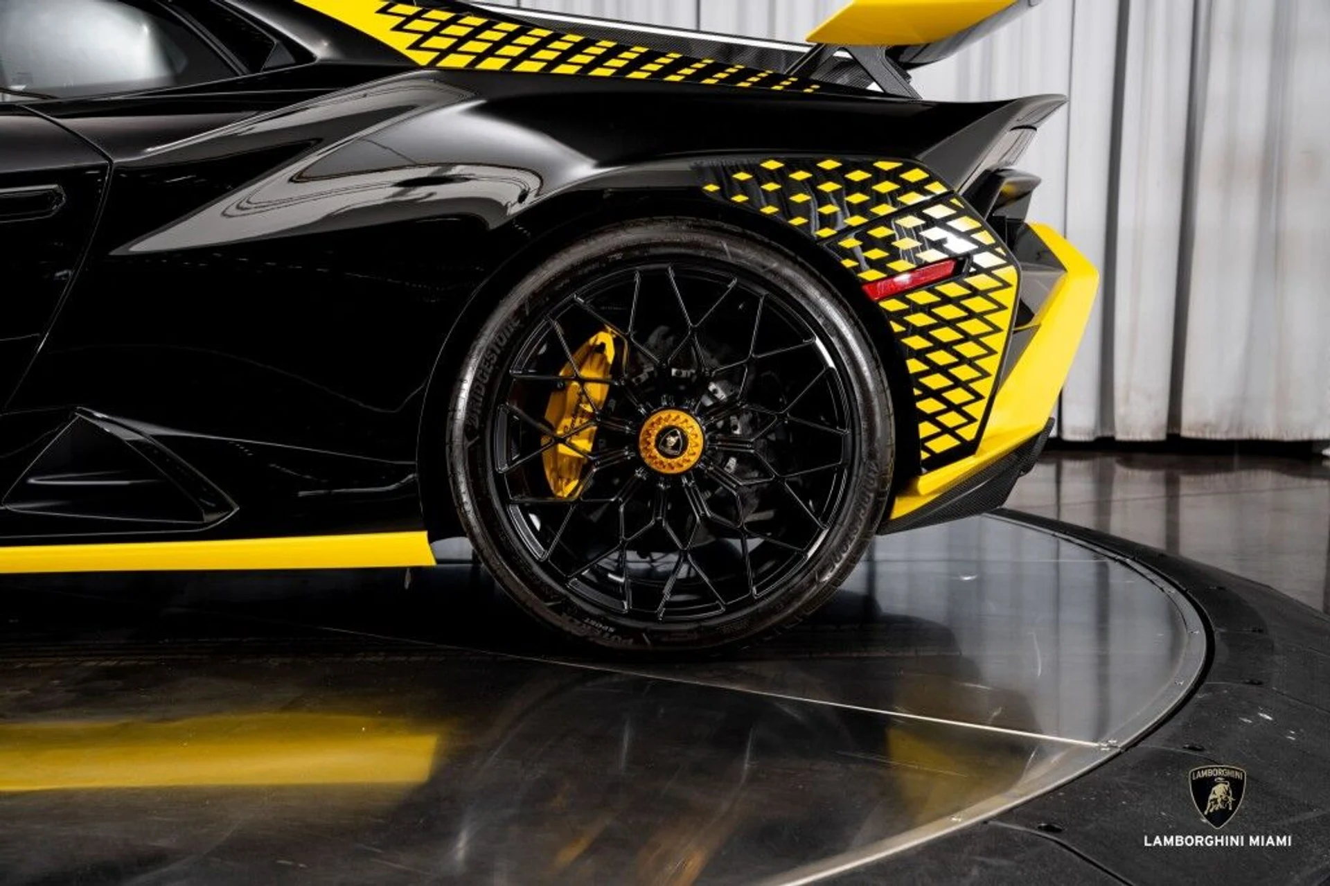 mph018_2164219706_351609cabc7e04db9241317ed5db448f_ee9a99c9c0