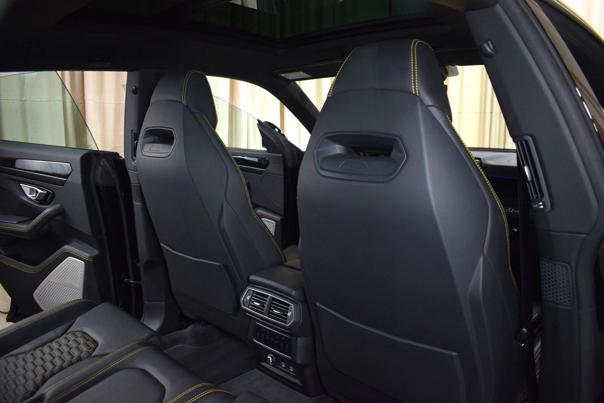 mph018_2168713922_801c25a1ce2bdbd48fee7b98ae6d58cbx_9872cf30eb