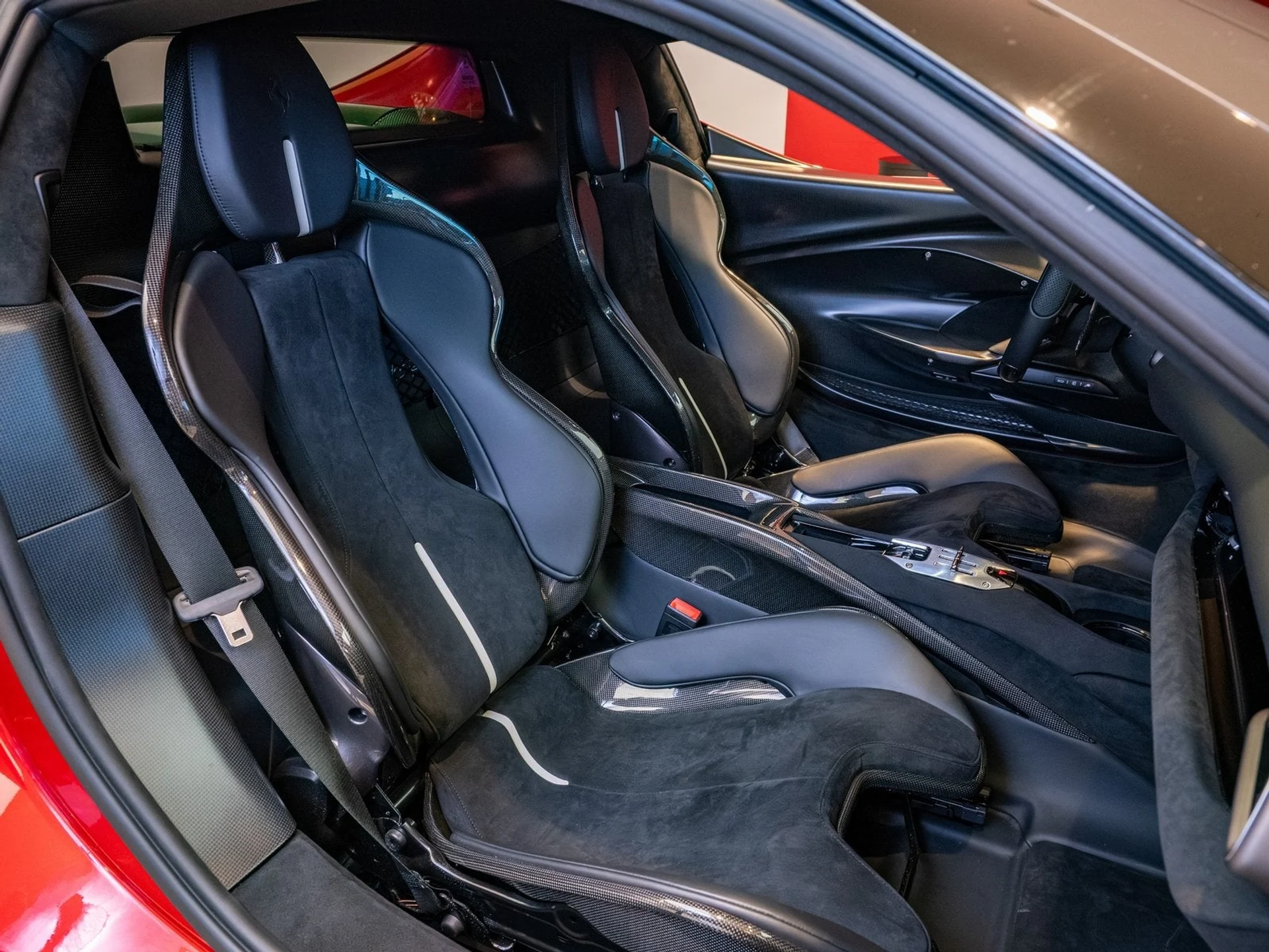 mph018_2169820668_19_10c218e1ba