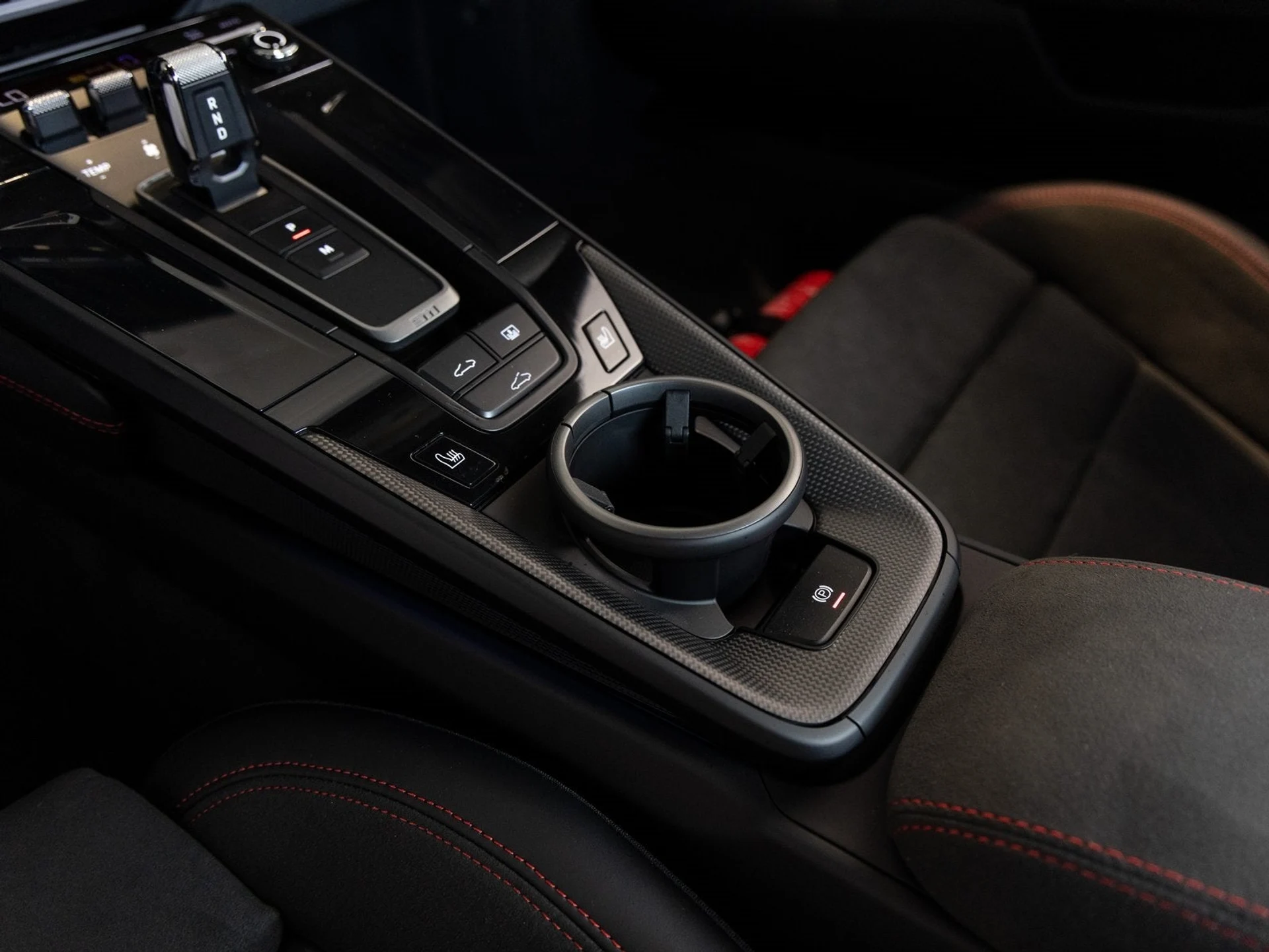 mph018_2169936882_19_cb6b988cb1