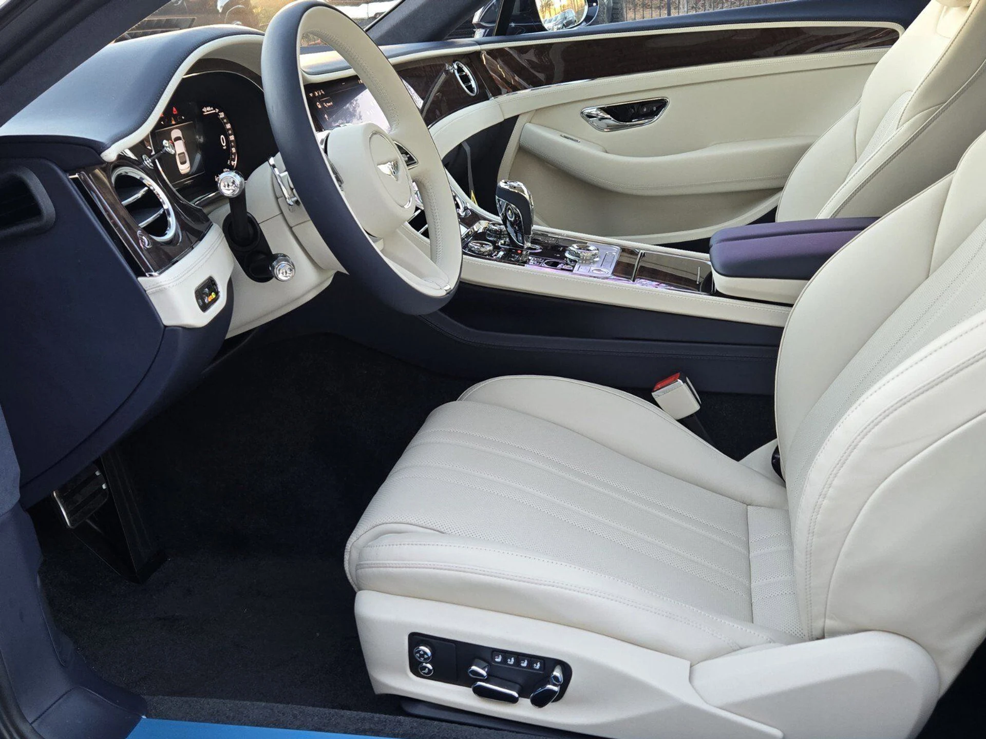 mph018_2170955917_474649084f76b87557b68c87f95cabe5x_8b2b54d45b