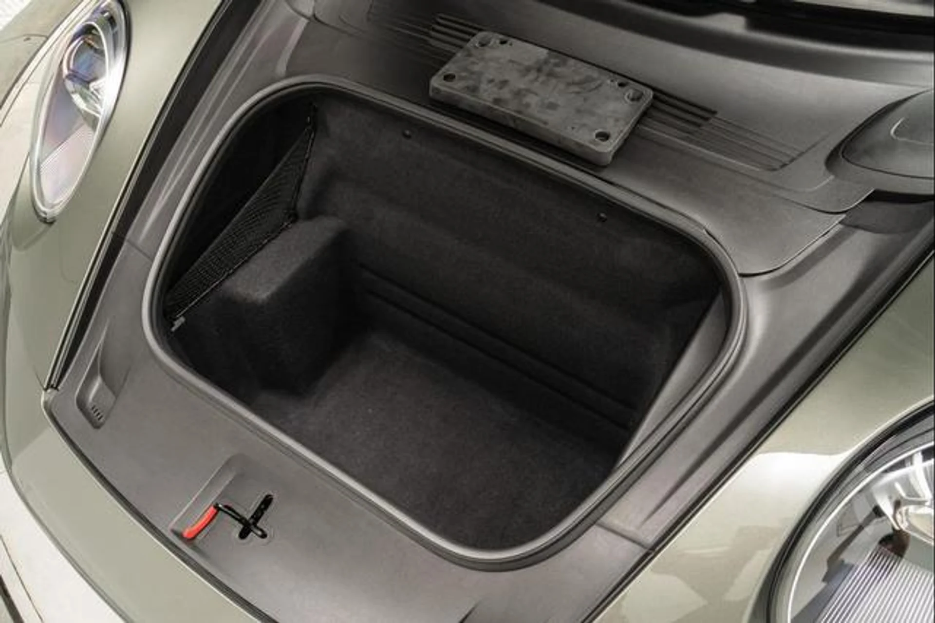 mph018_218000956_f89_N_Lk_Z5md_N_Awmn_Qg_Bdm8_Hjps_U_5e3e1f9201