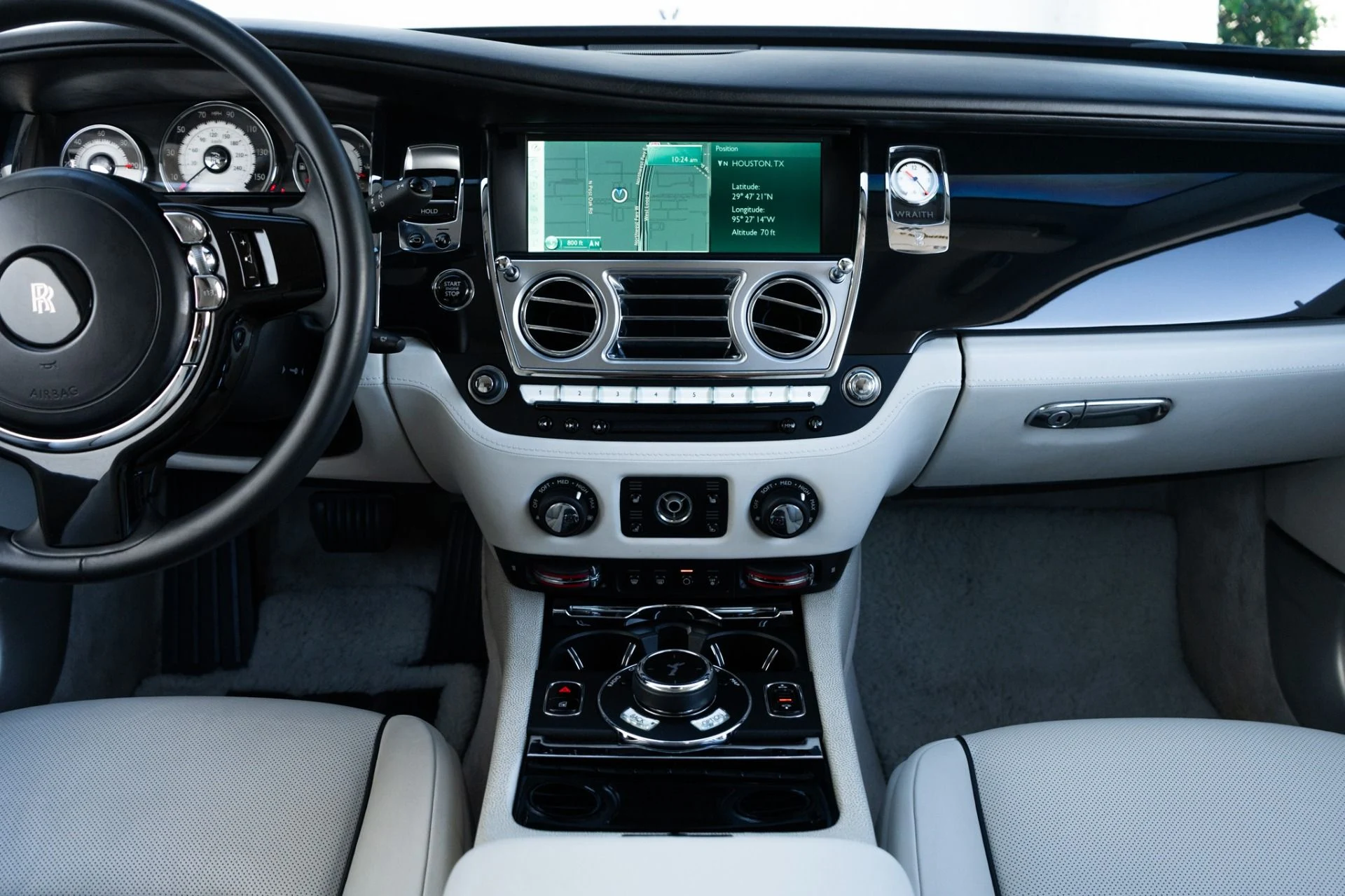 mph018_218869661_Used_2014_Rolls_Royce_Wraith_1761760080_50d1f53c4c