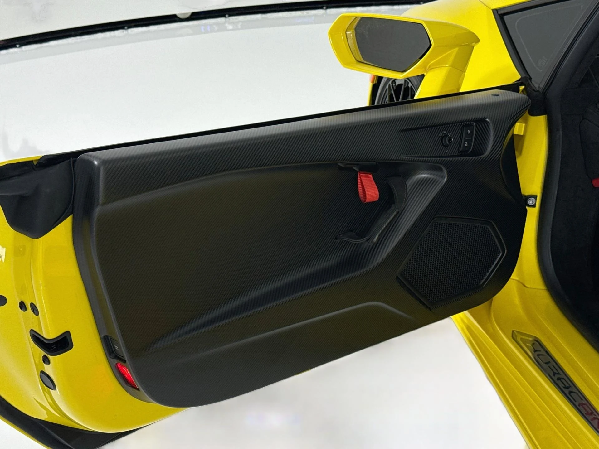 mph018_2189508630_Used_2023_Lamborghini_Huracan_Tecnica_1793401511_ece47f5257
