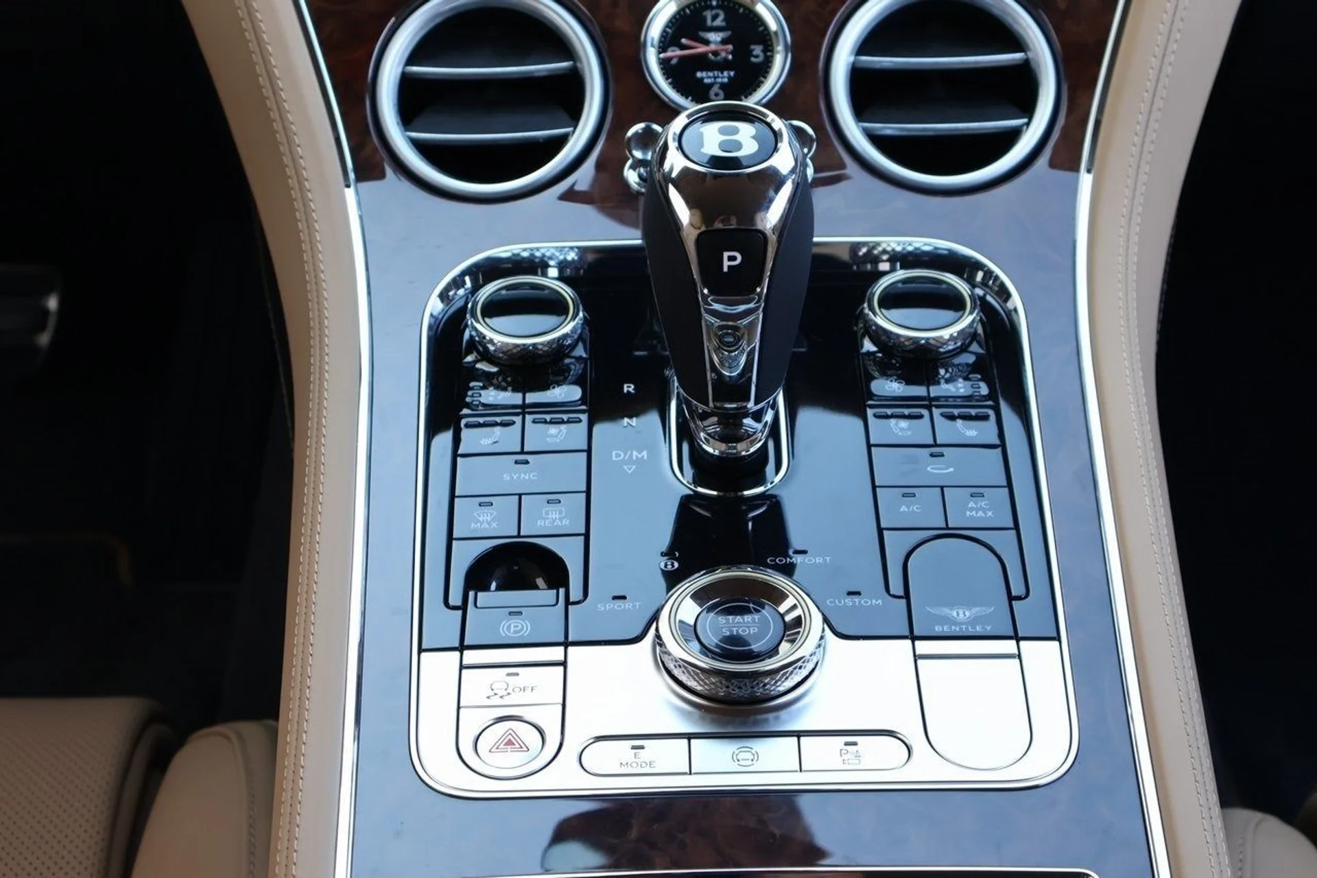 mph018_2189642285_19_ab3d7b8a83