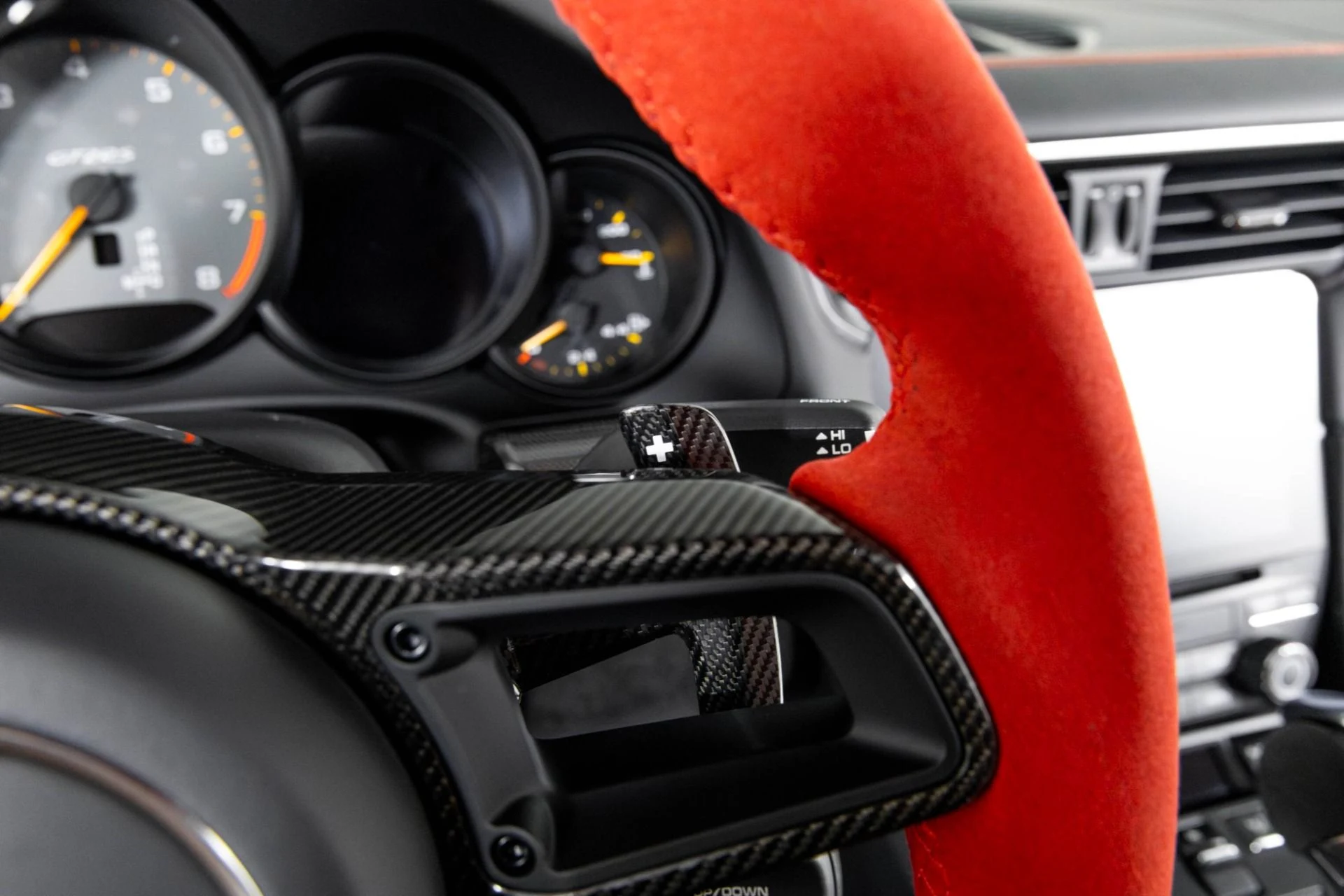 mph018_2191090441_Used_2018_Porsche_911_GT_2_RS_1762984471_2e45b9ccc6